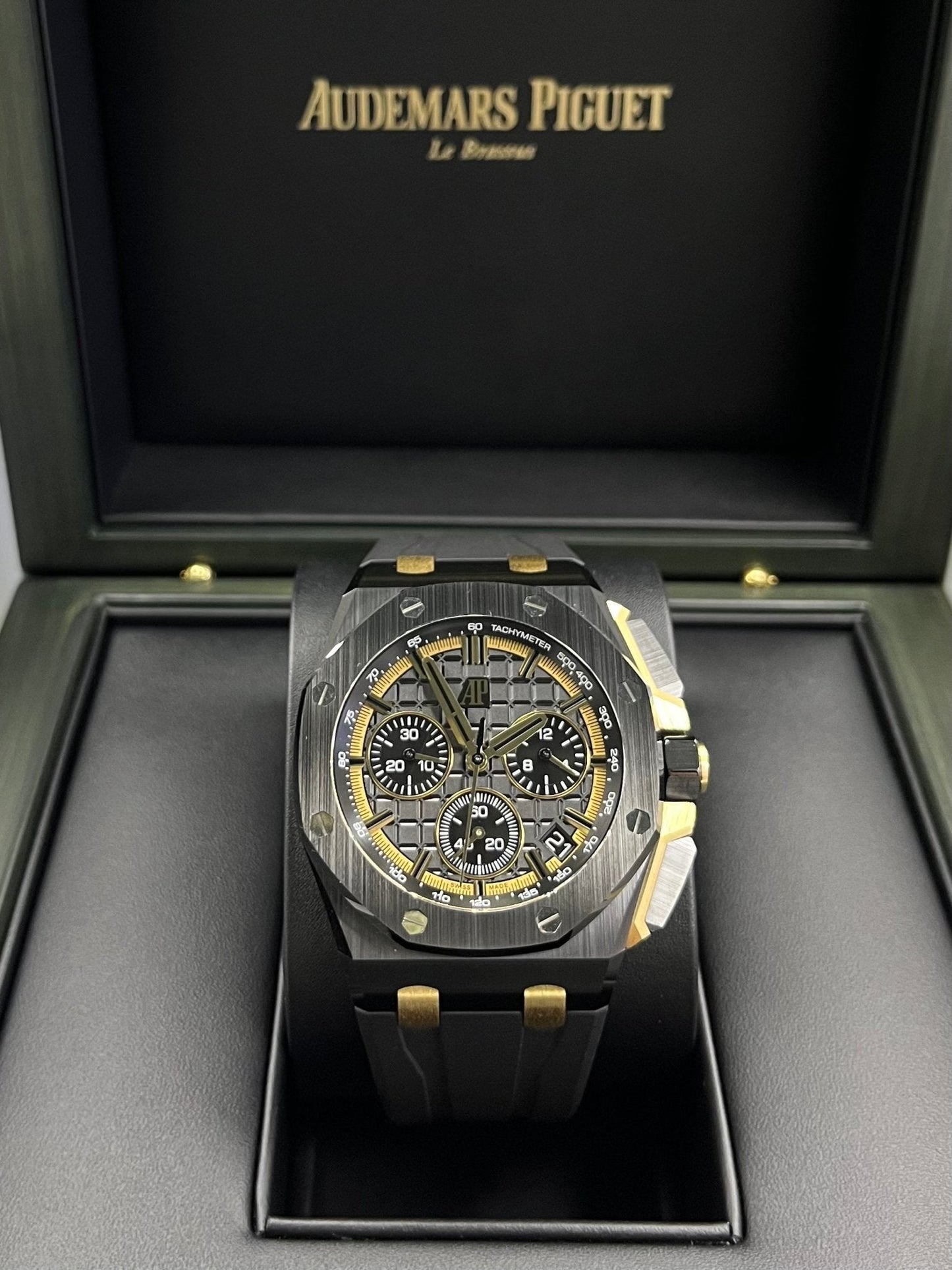 Audemars Piguet Royal Oak Offshore (Ref# 26420CE.OO.A127CR.01)