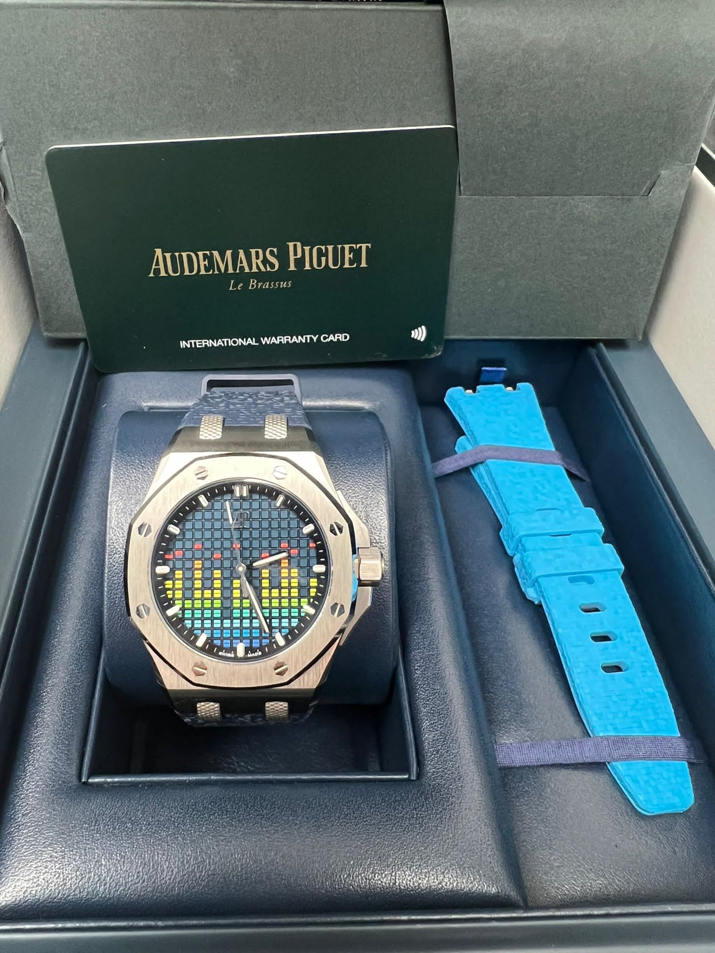 Audemars Piguet Royal Oak Offshore Selfwinding - Music Edition 37 mm 77600TI.OO.A343CA.01