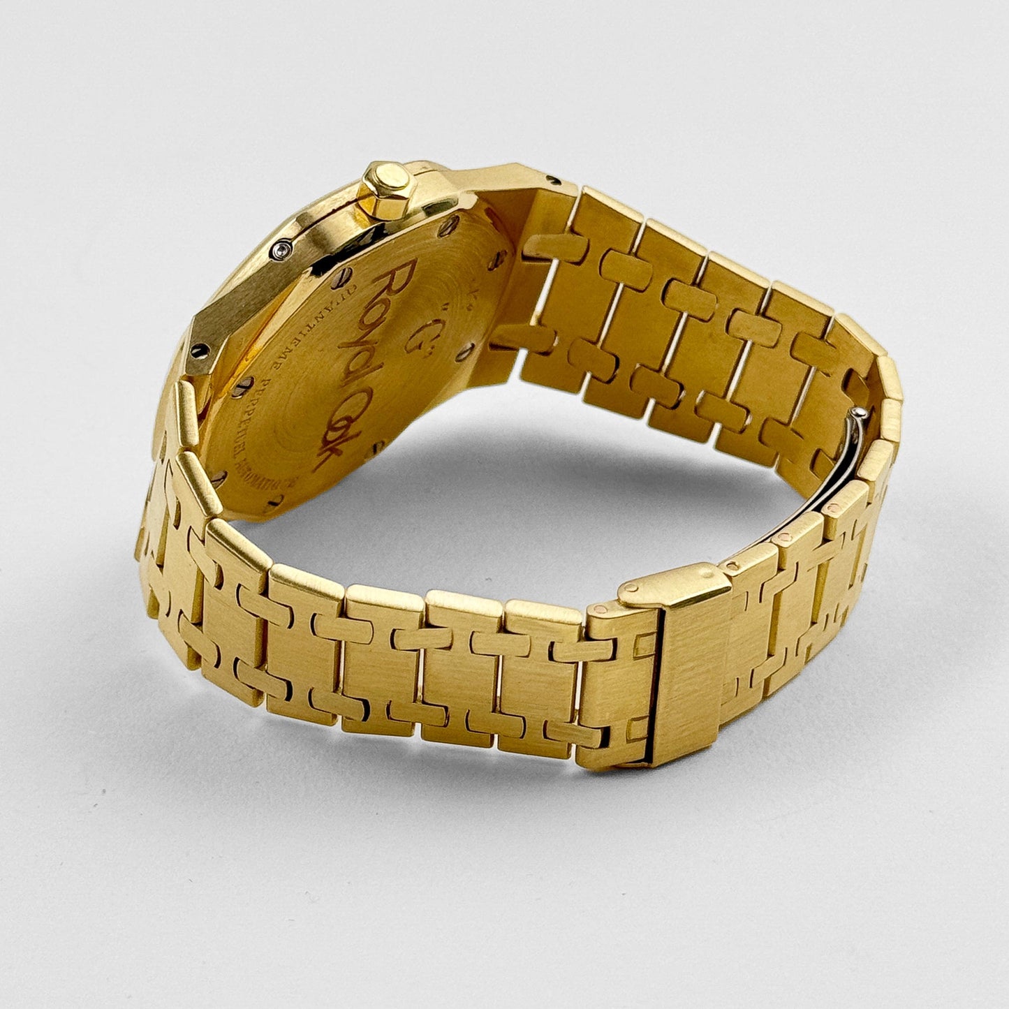 Audemars Piguet Royal Oak Perpetual Calendar 25654BA.OO.0944BA.01 Yellow Gold Gold Dial (1989)