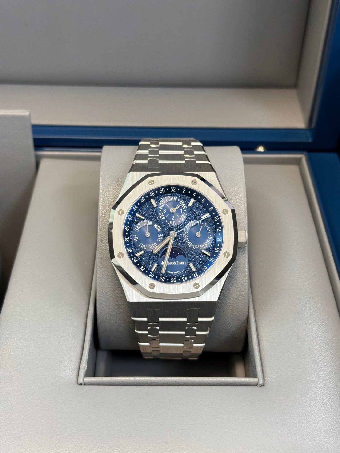 Audemars Piguet Royal Oak Perpetual Calendar “john Mayer” Limited of 200 pieces 41mm White Gold 26574BC.OO.1220BC.02