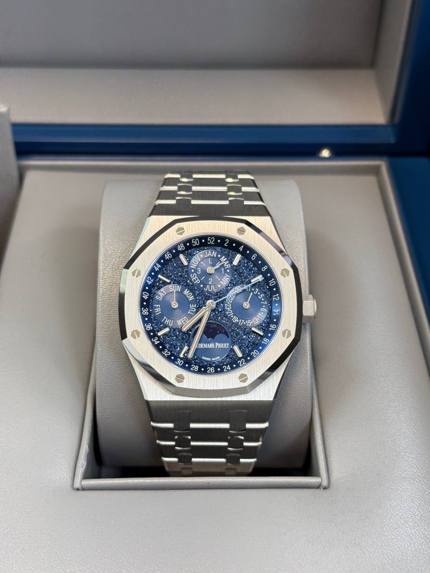Audemars Piguet Royal Oak Perpetual Calendar “john Mayer” Limited of 200 pieces 41mm White Gold 26574BC.OO.1220BC.02