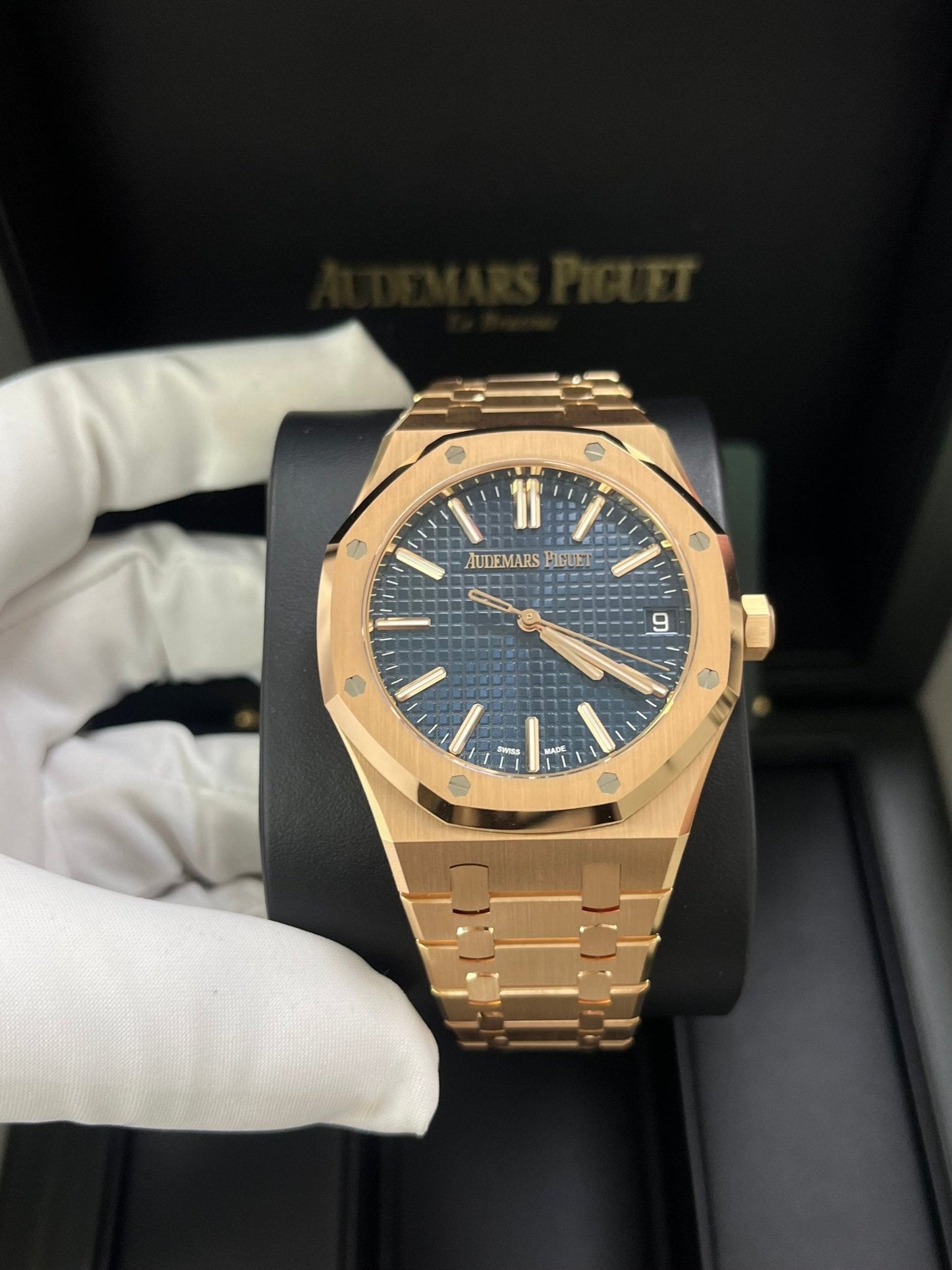 Audemars Piguet Royal Oak Selfwinding 2023 Release ROYAL OAK SELFWINDING Rose Gold Blue Dial 41mm 15510OR.OO.1320OR.03