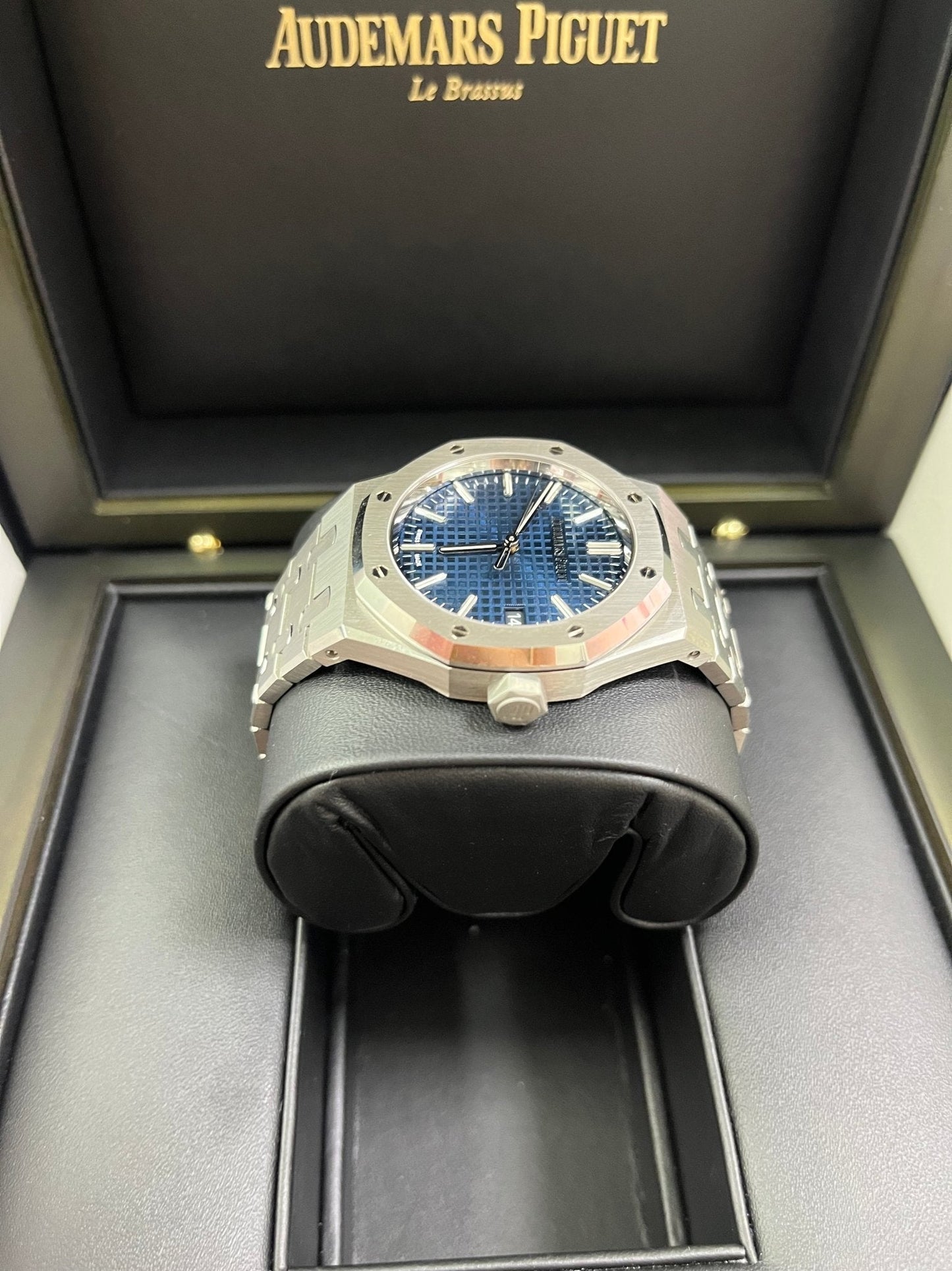Audemars Piguet Royal Oak Selfwinding 37mm Stainless Steel Blue Dial 50th anniversary 15550ST.OO.1356ST.02