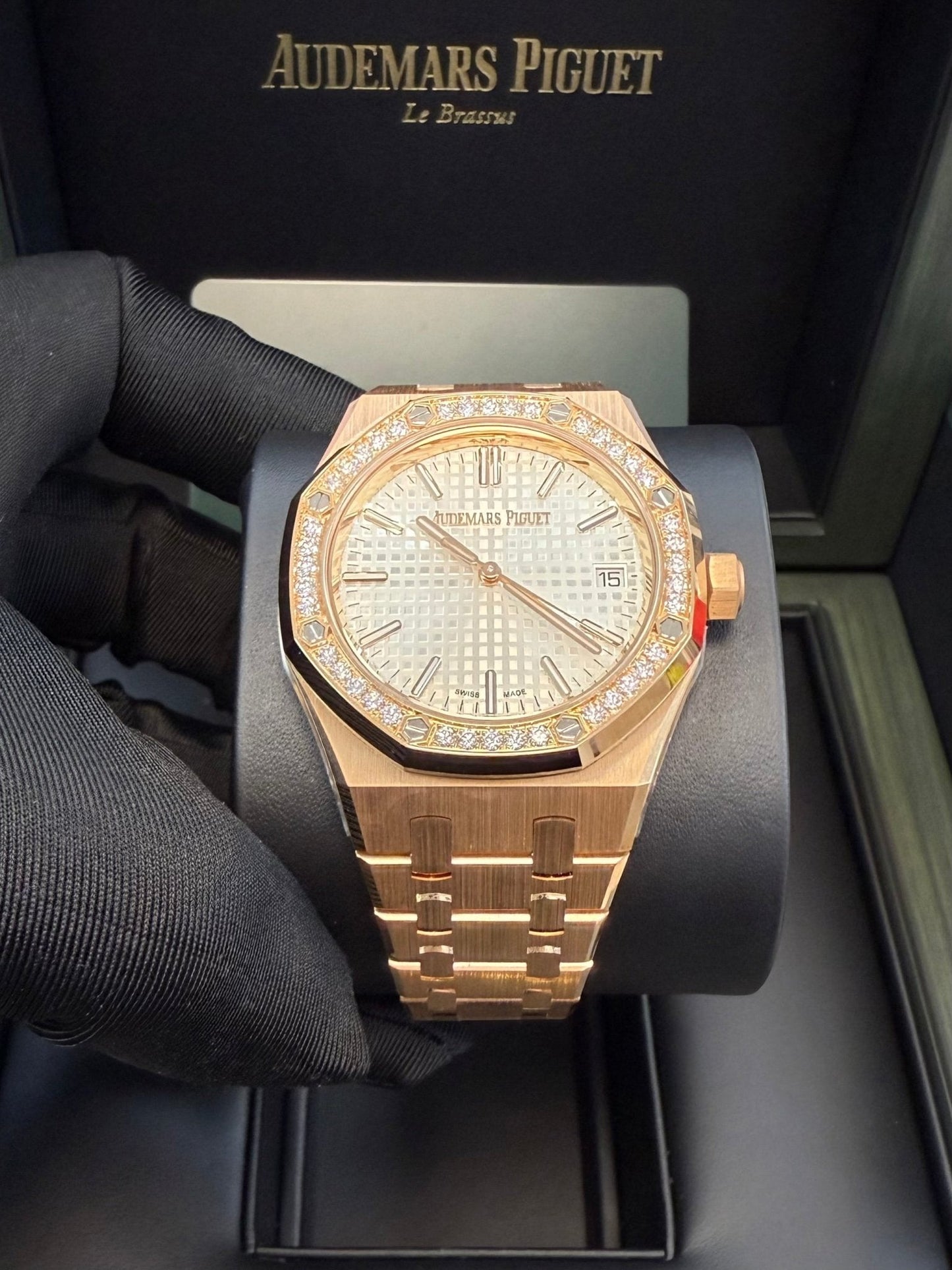 Audemars Piguet Royal Oak Selfwinding "50th Anniversary" 15551OR.ZZ.1356OR.01