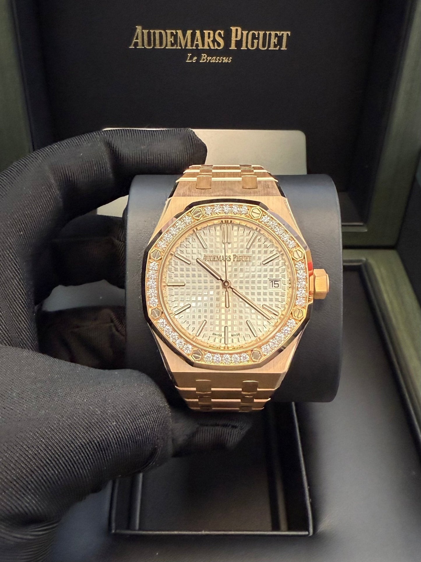 Audemars Piguet Royal Oak Selfwinding "50th Anniversary" 15551OR.ZZ.1356OR.01