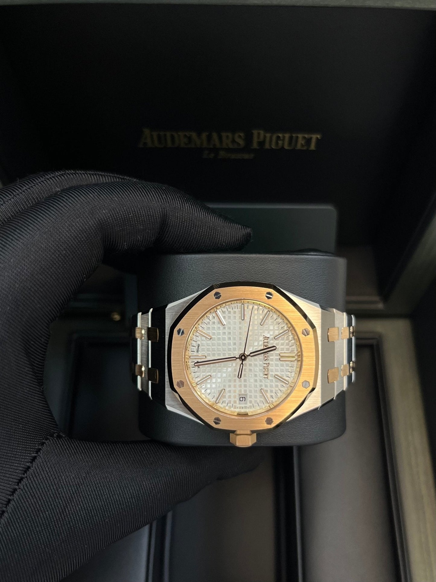 Audemars Piguet Royal Oak Selfwinding "50th Anniversary" 37mm 15550SR.OO.1356SR.01