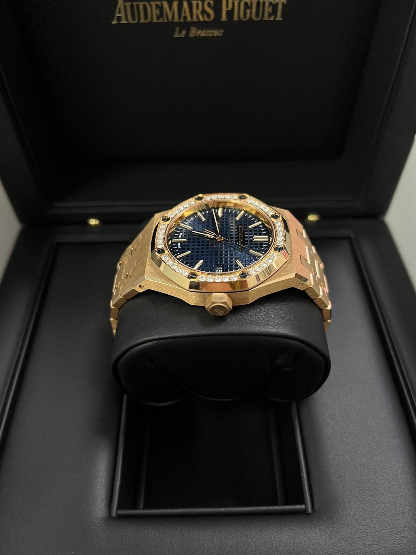 Audemars Piguet Royal Oak Selfwinding 50th Anniversary Blue Dial 15551OR.ZZ.1356OR.02