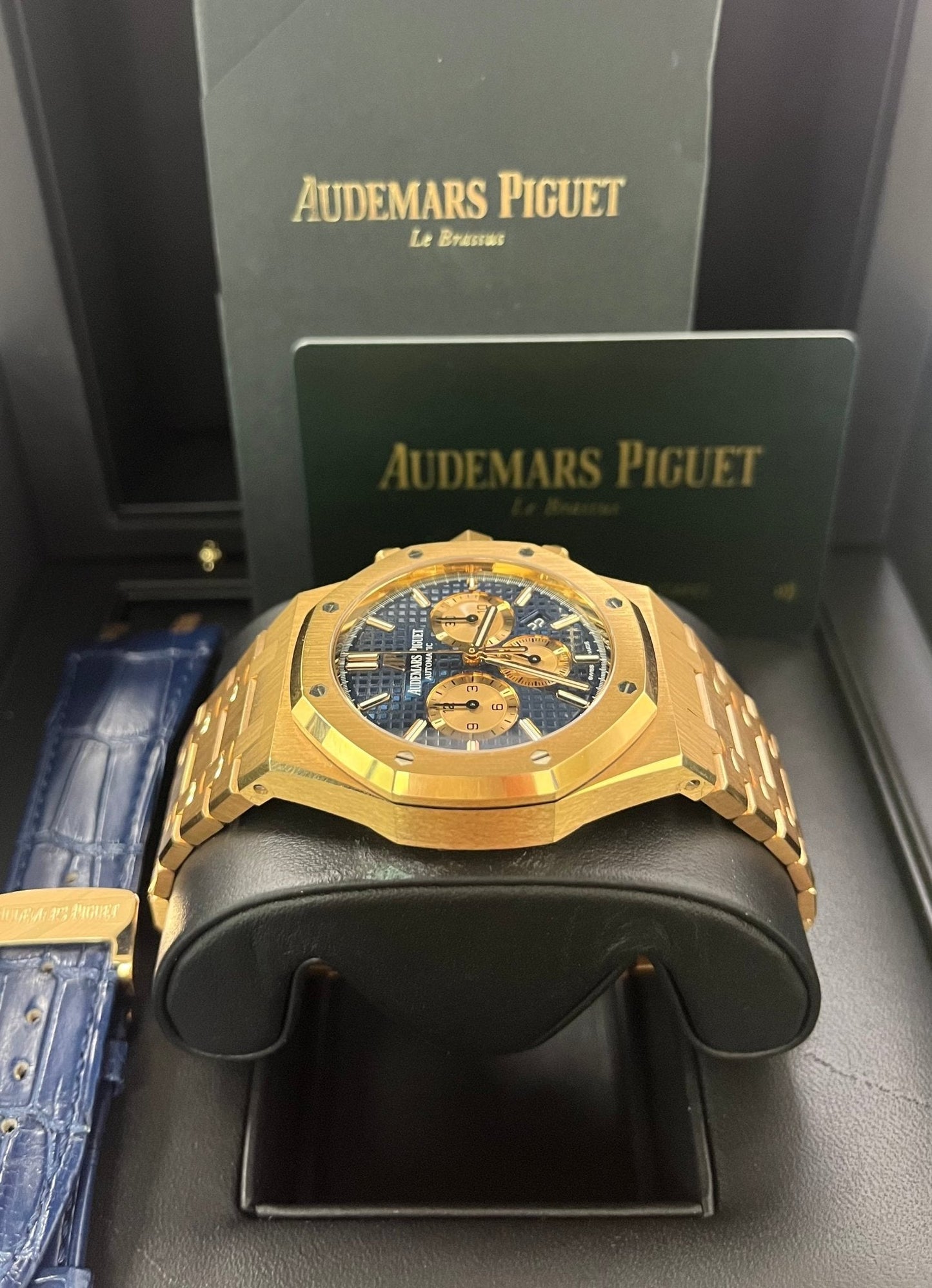 Audemars Piguet Royal Oak Selfwinding Chronograph/ 18k Rose Gold/ Blue Dial/ Pink Sub-Dials (26331OR.OO.D315CR.01)