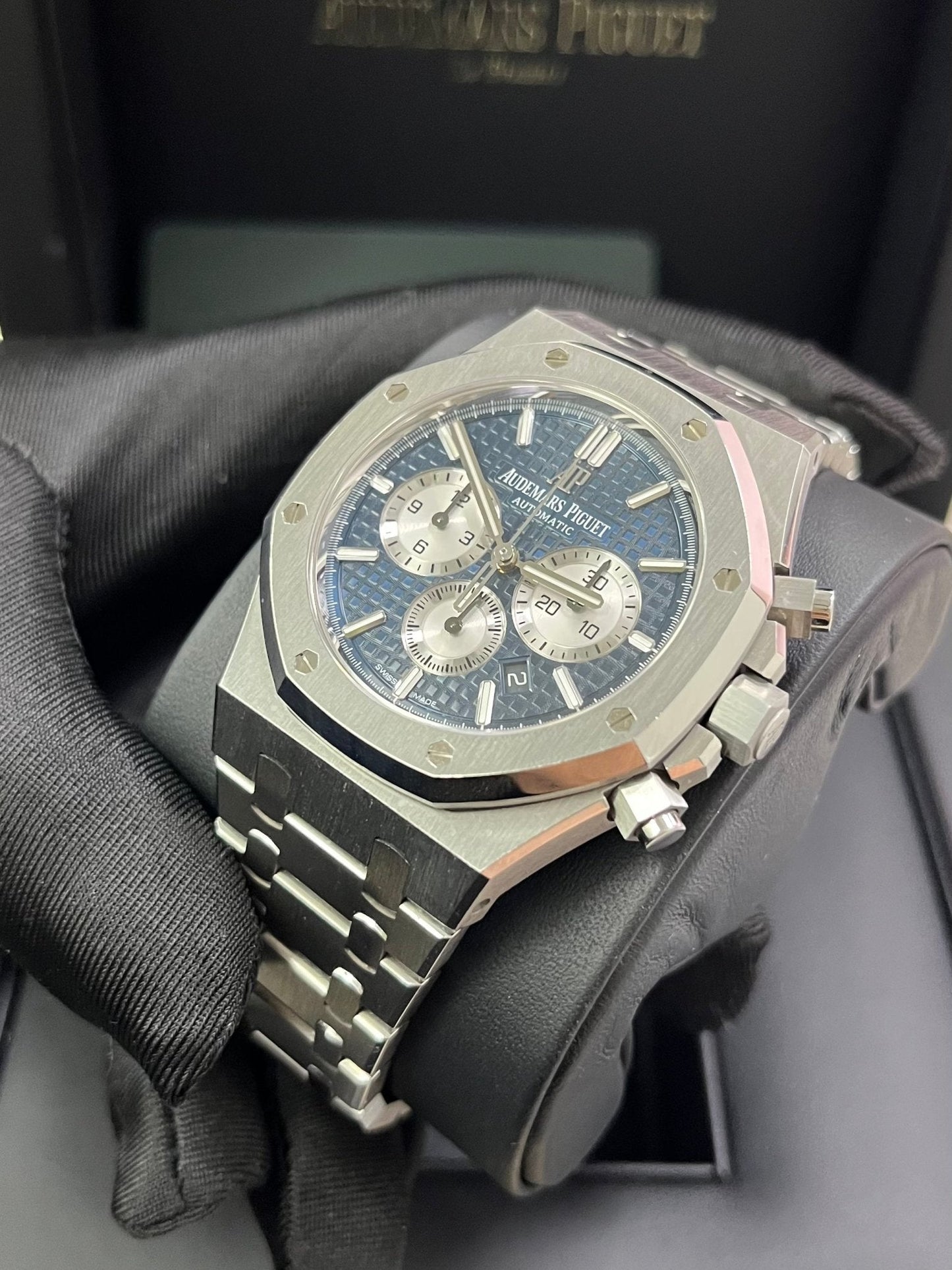 Audemars Piguet Royal Oak Selfwinding Chronograph/ Stainless Steel/ Blue Dial/ Silver Sub-Dials (Ref#26331ST.OO.1220ST.01)