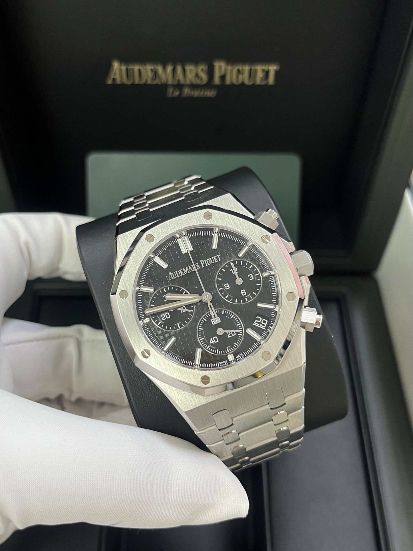 Audemars Piguet Royal Oak Selfwinding Chronograph Steel Black Dial 41mm Reference 26240ST.OO.1320ST.06