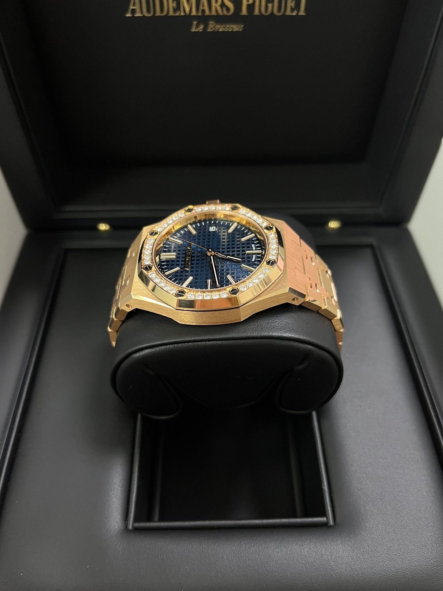 Audemars Piguet Royal Oak Selfwinding (Ref# 15551OR.ZZ.1356OR.05)