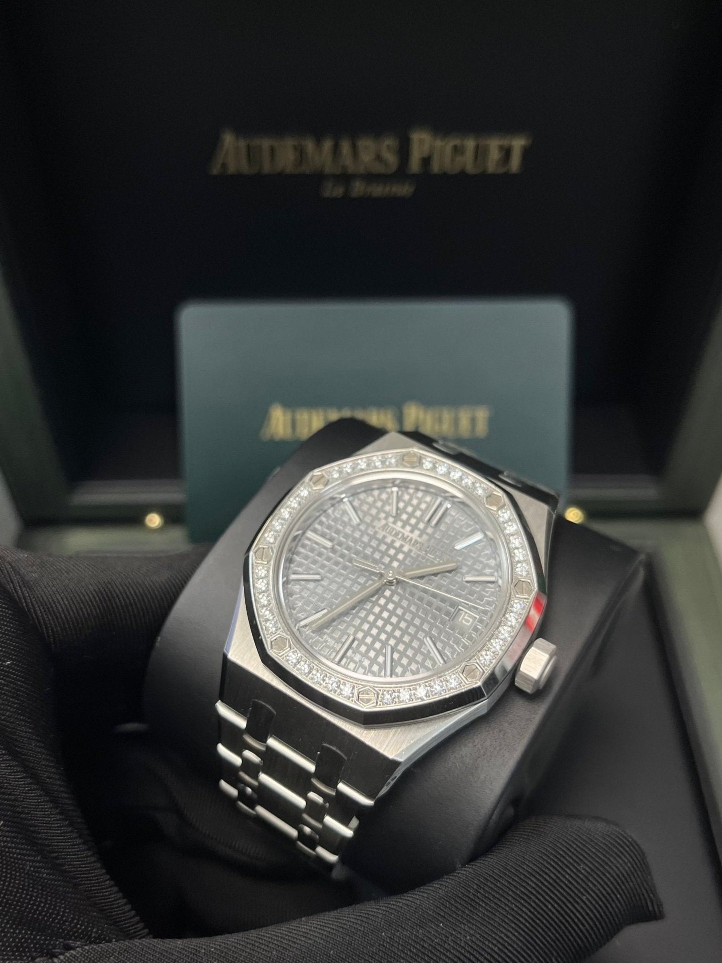 Audemars Piguet Royal Oak Selfwinding (Ref# 15551ST.ZZ.1356ST.06)