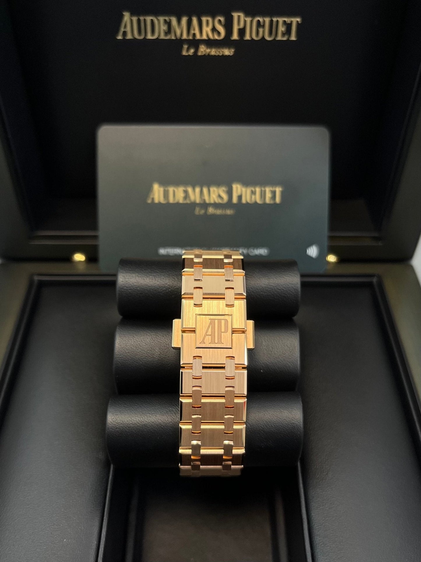 Audemars Piguet Royal Oak Selfwinding Rose Gold Pink Dial 34mm Royal Oak Selfwinding Ref. 77450OR.OO.1361OR.01