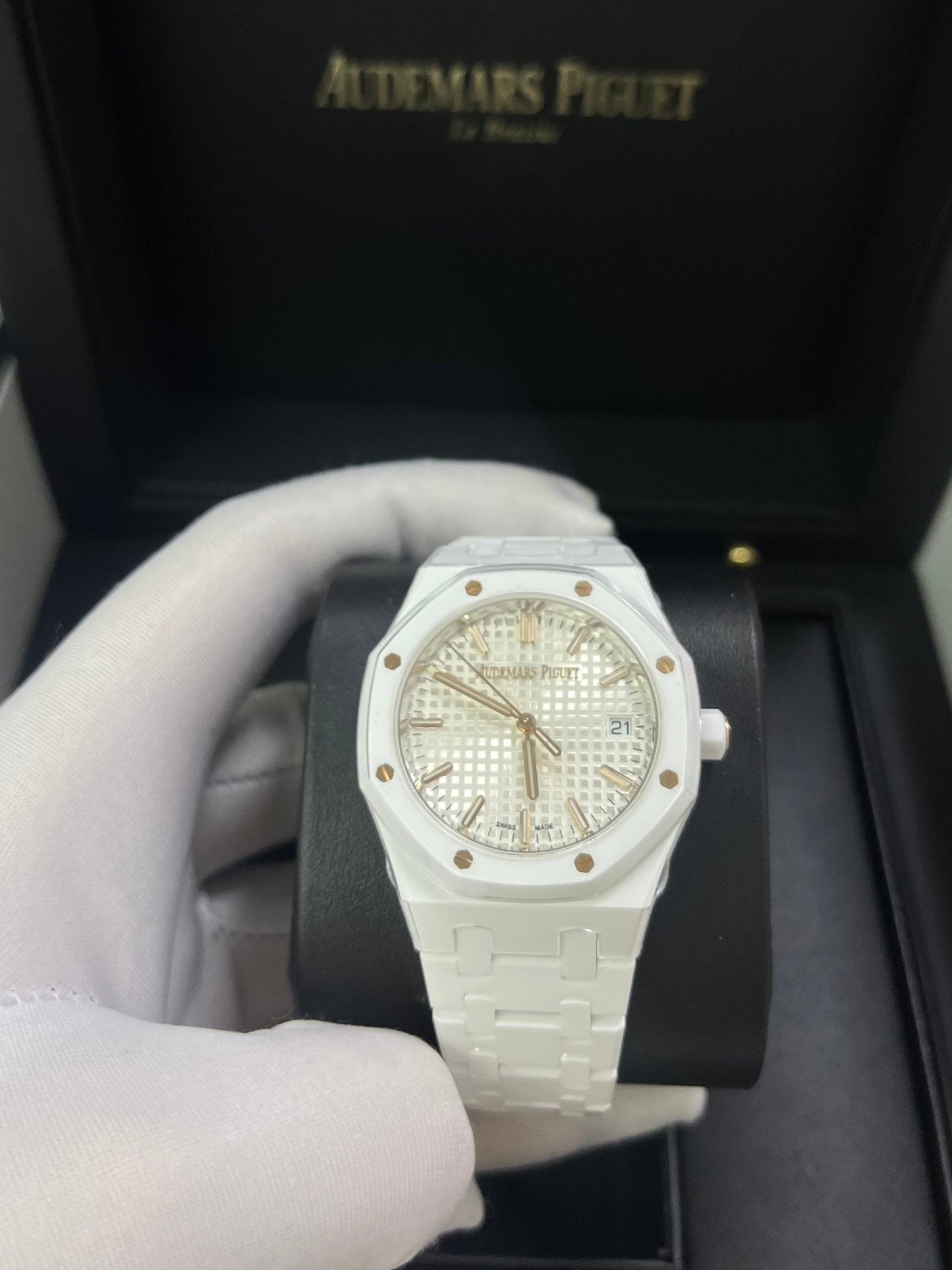 Audemars Piguet Royal Oak Selfwinding White Ceramic 77350CB.OO.1266CB.01