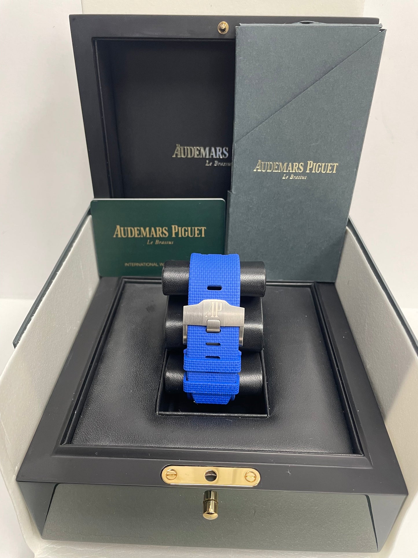 Audemars Piguet Royal Oak Offshore Selfwinding Chronograph/ Stainless Steel/ Blue Strap/ Blue Dial / White Sub-Dials/ Blue Ceramic Bezel (Ref#26405CE.OO.A030CA.01)