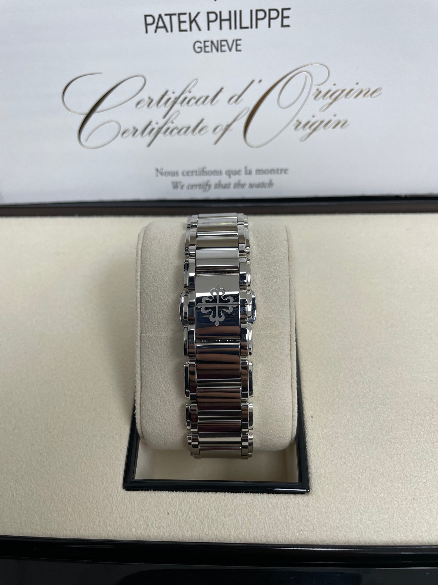 Patek Philippe Twenty~4 Automatic Gray Sunburst  Dial Ladies Watch (Ref # 7300/1200A-010)