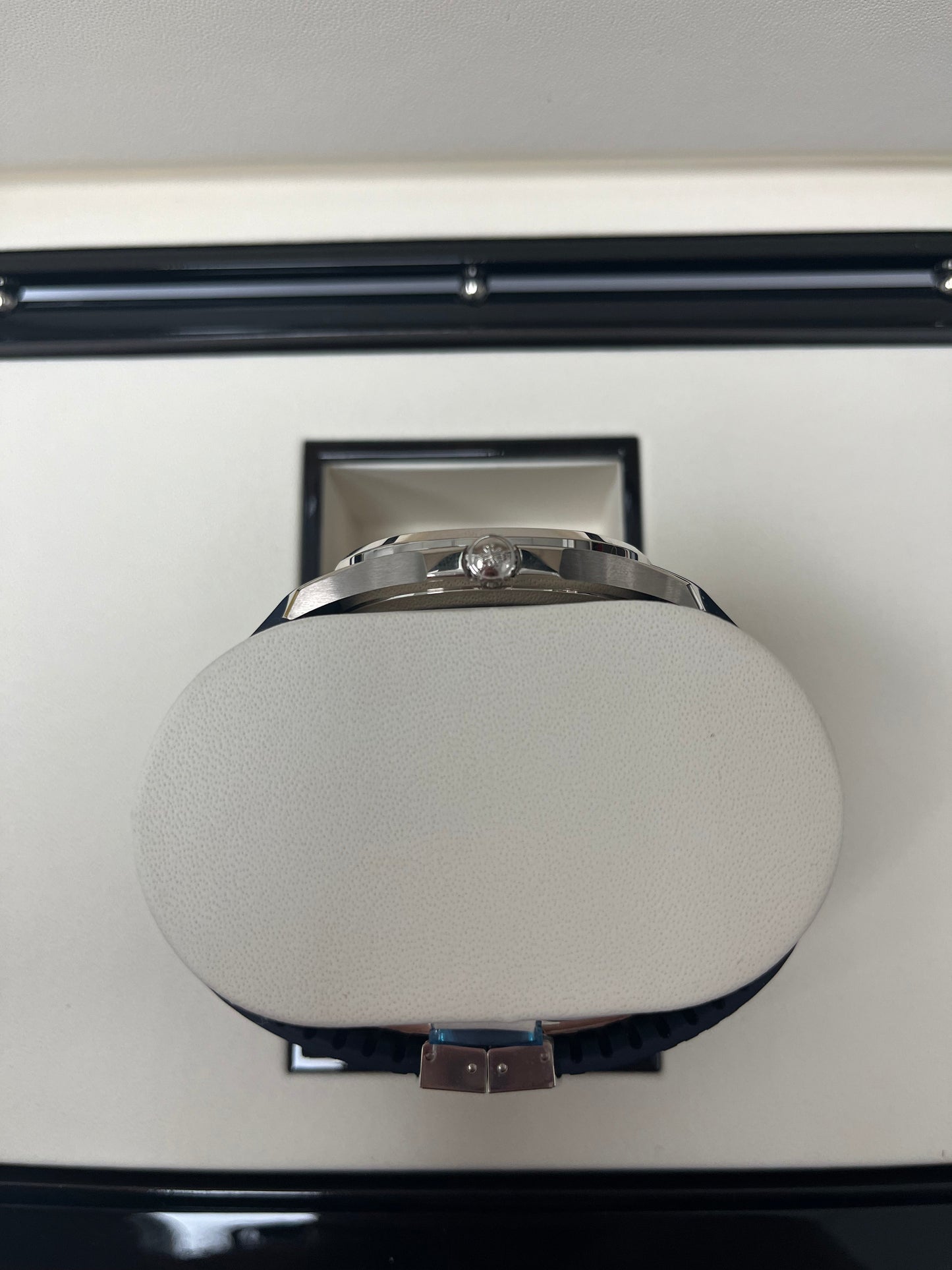 Patek Philippe Aquanaut White Gold/ Blue Embossed Dial (Ref#5168G-001)