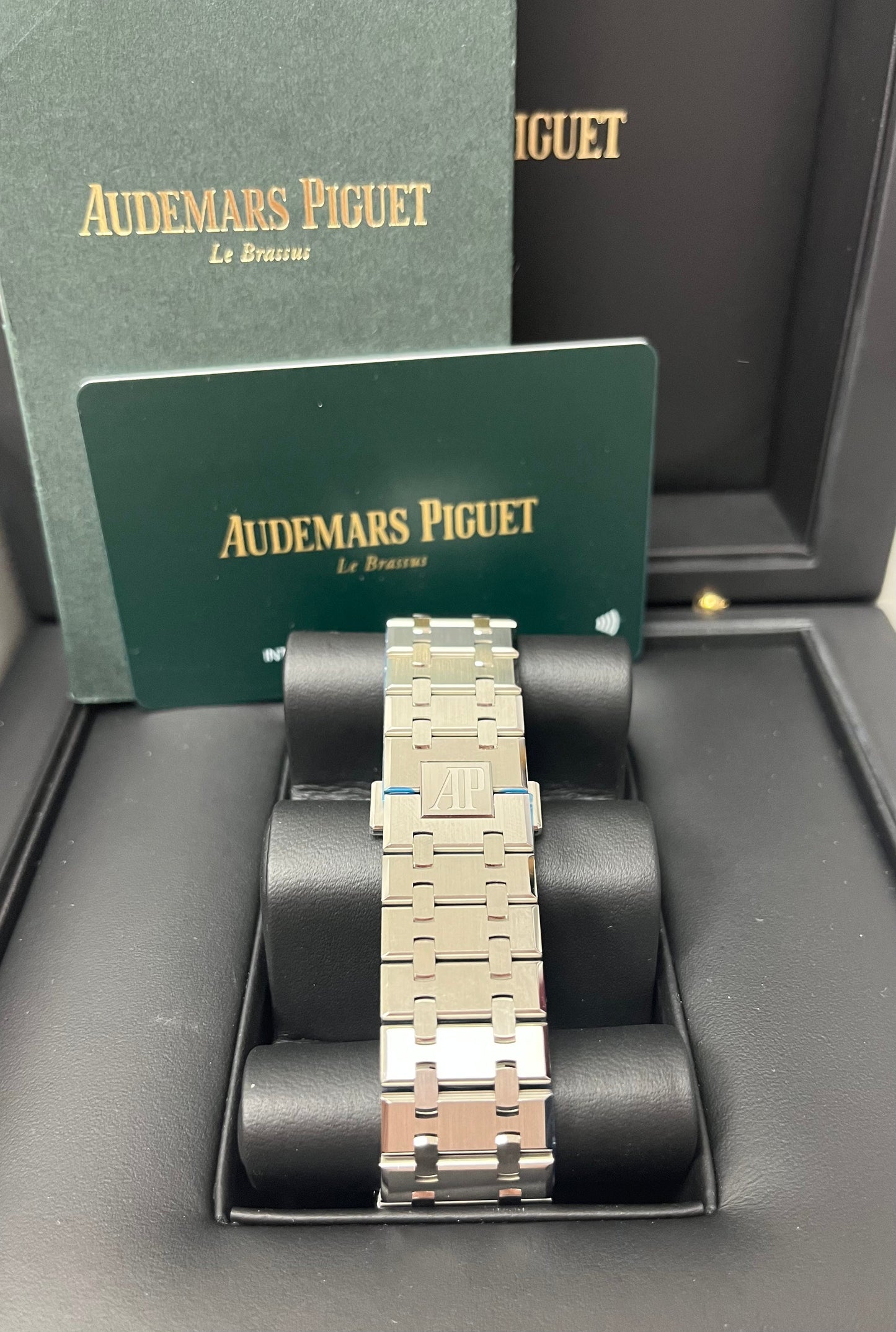 Audemars Piguet Royal Oak Selfwinding 41 mm Stainless Steel Green Dial 15510ST.OO.1320ST.09