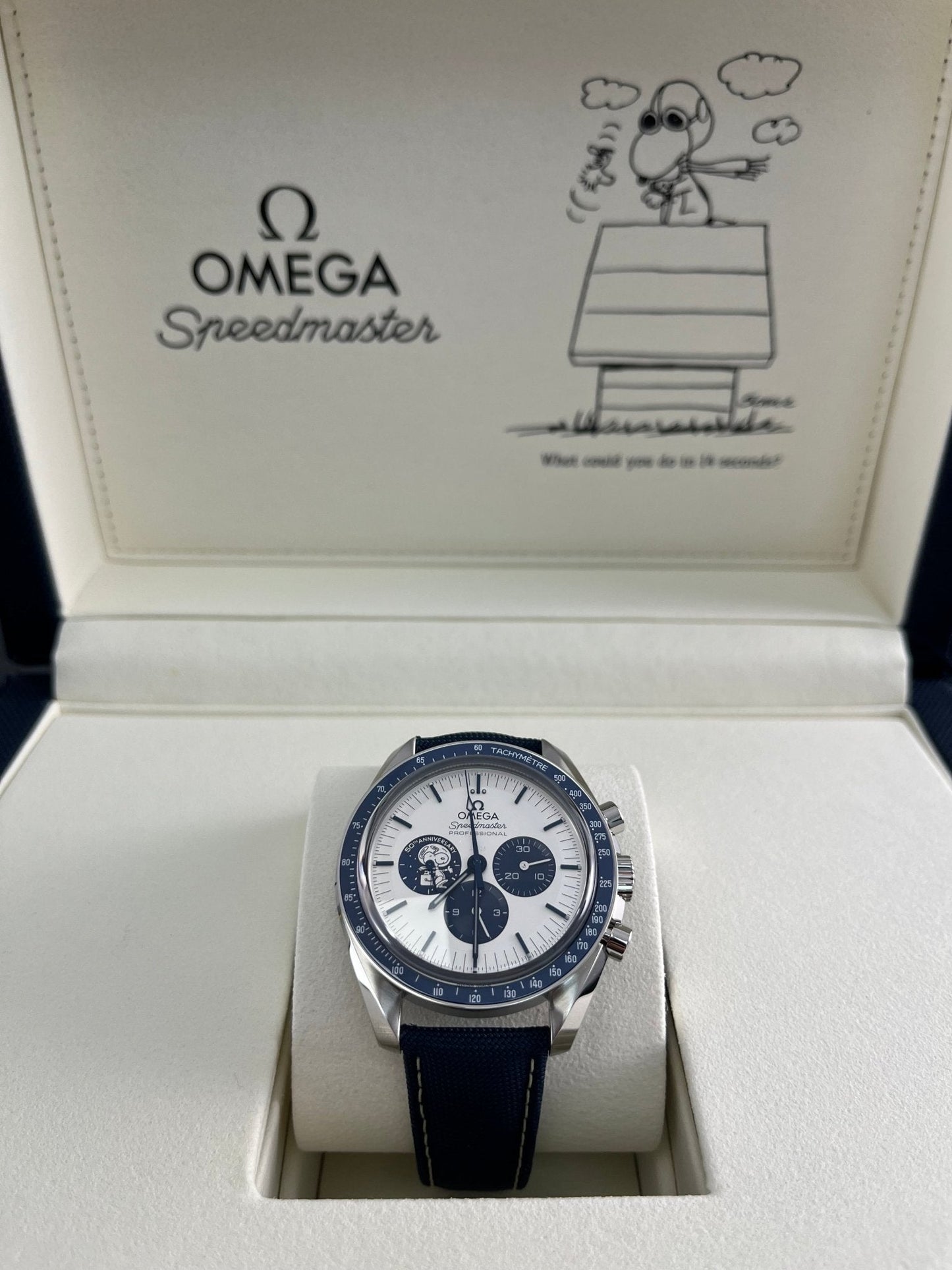 Omega Speedmaster 'Silver Snoopy Award' 310.32.42.50.02.001