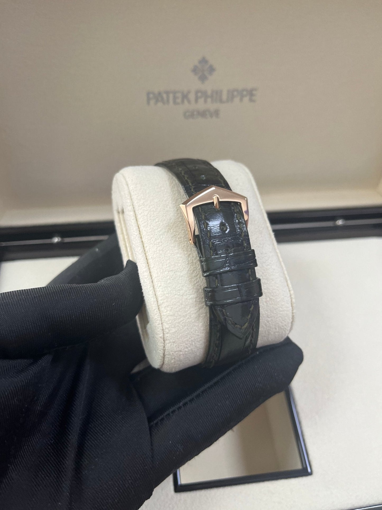 Patek Philippe Annual Calendar Complications (Ref#: 5205R-011)