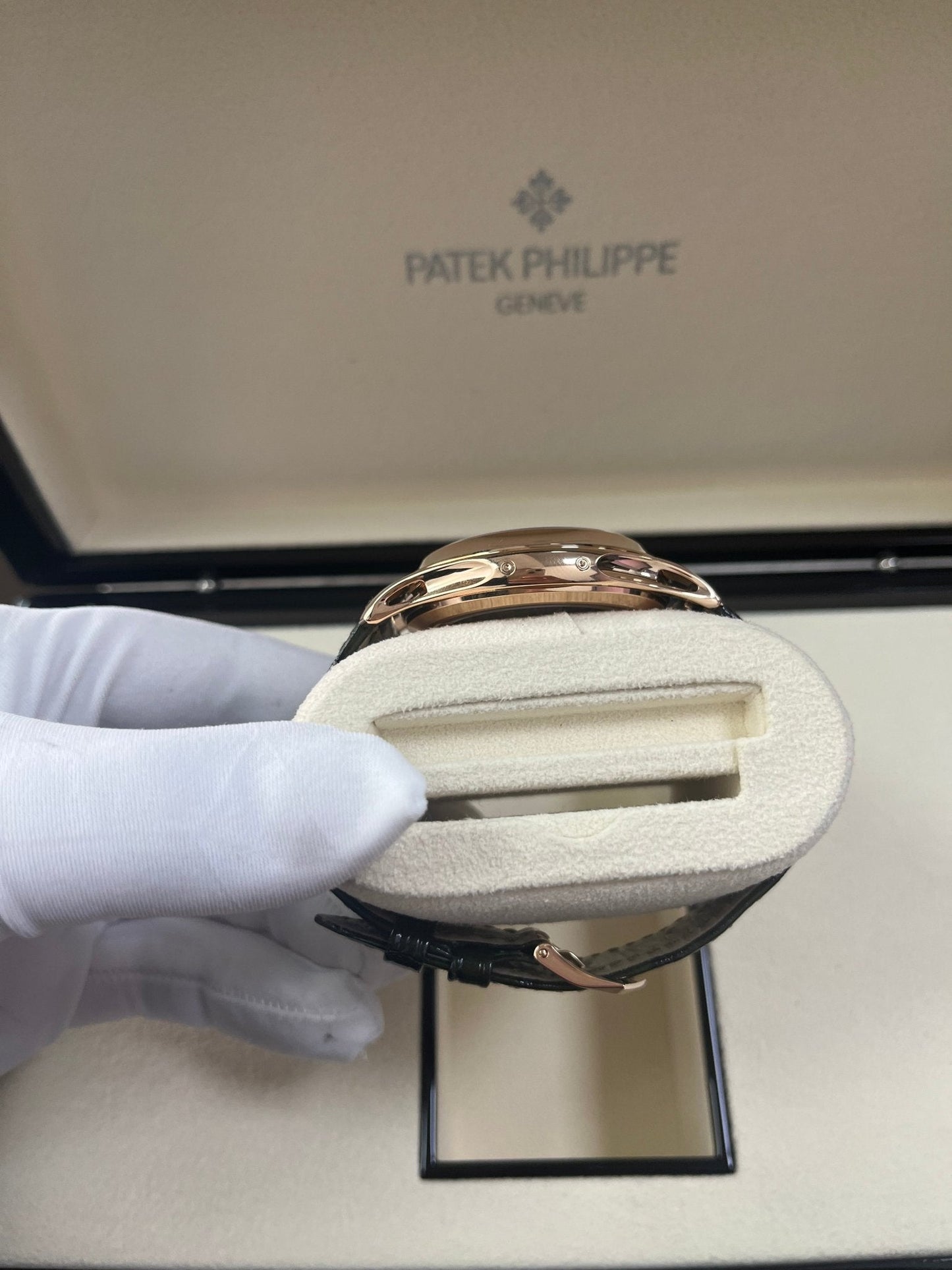 Patek Philippe Annual Calendar Complications (Ref#: 5205R-011)