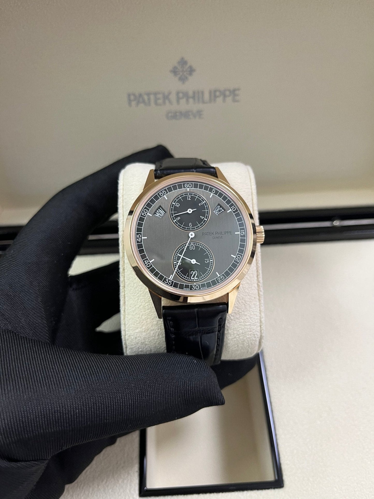 Patek Philippe Annual Calendar Complications (Ref# 5235/50R-001)