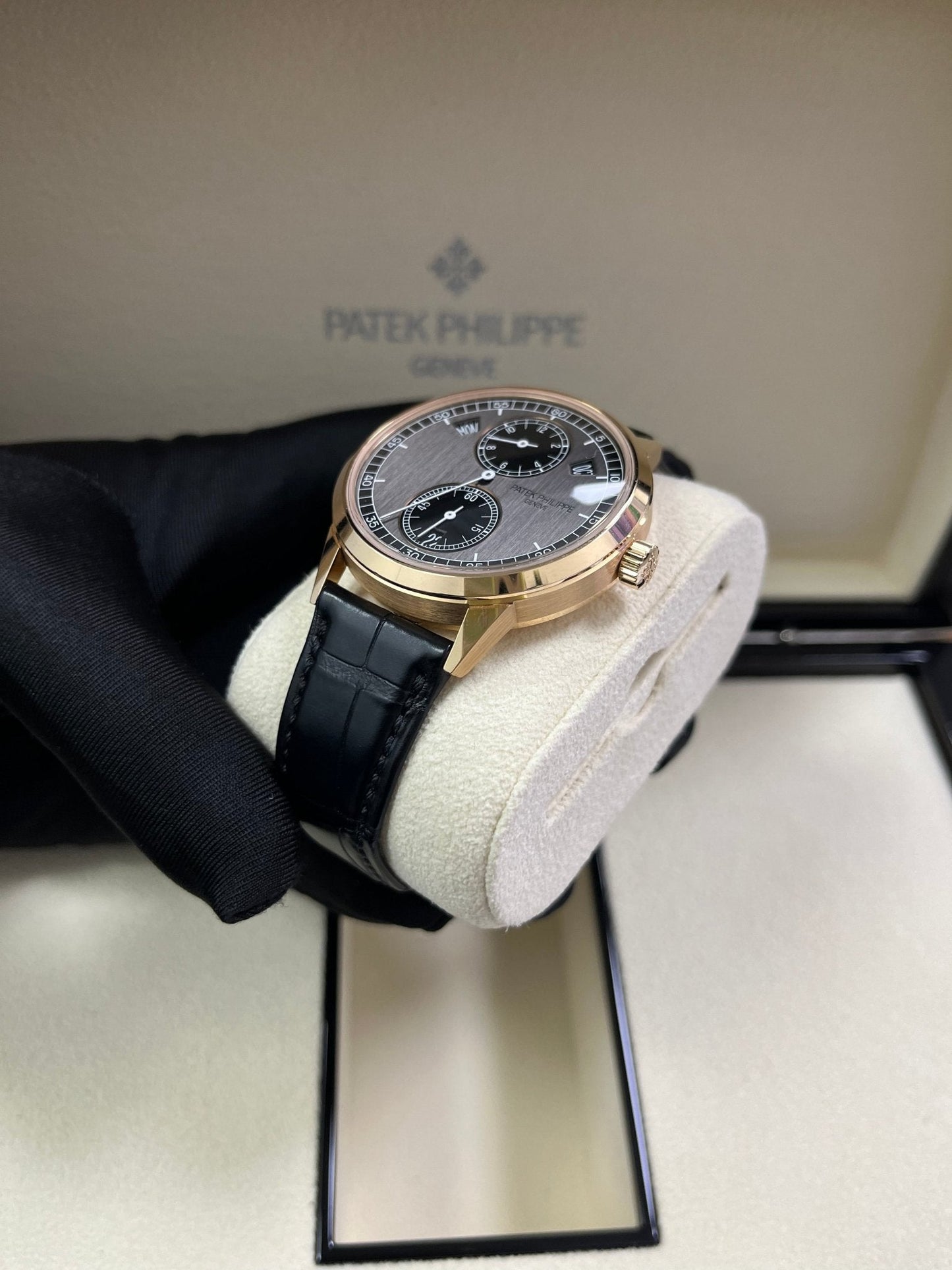 Patek Philippe Annual Calendar Complications (Ref# 5235/50R-001)