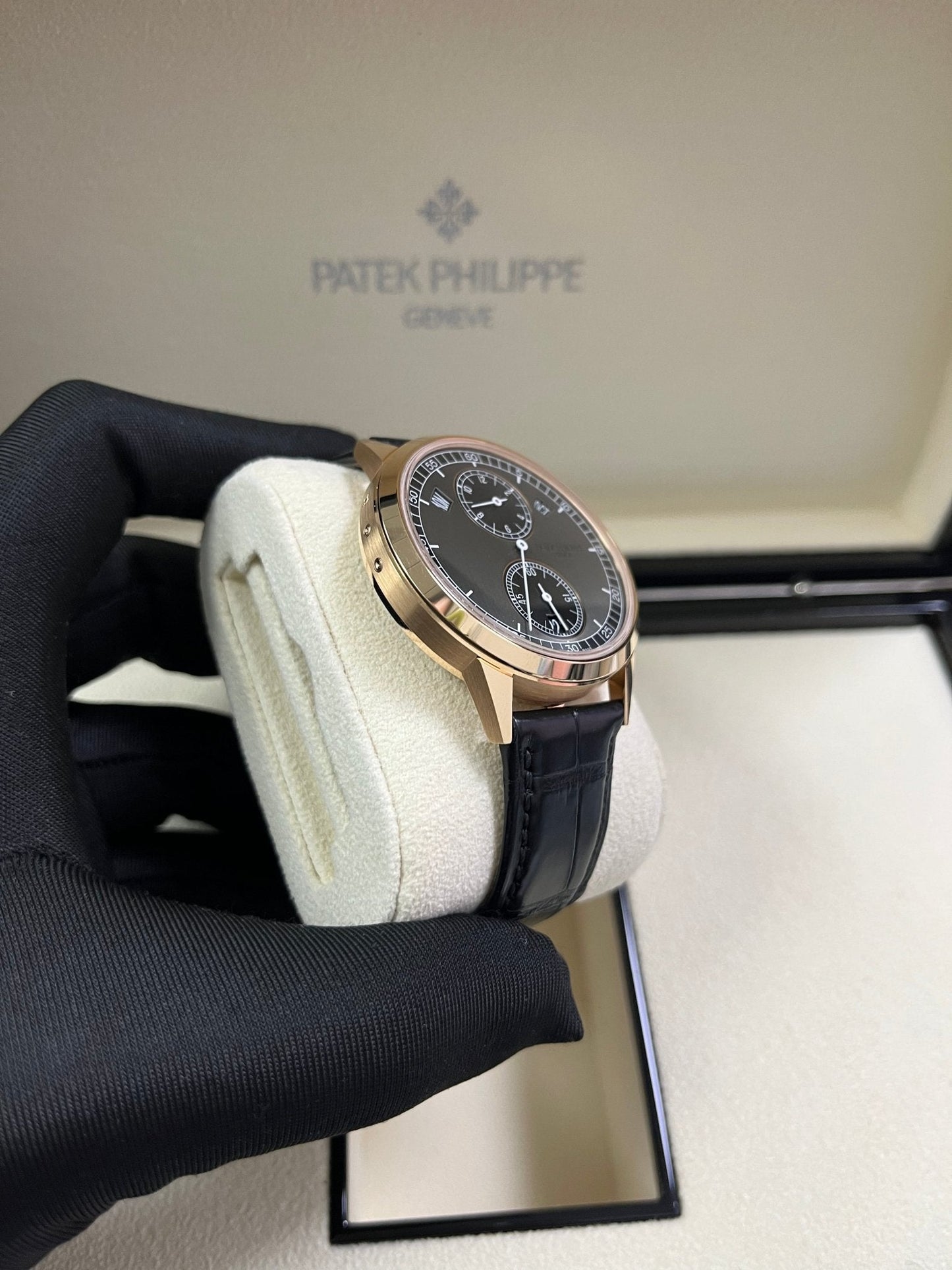 Patek Philippe Annual Calendar Complications (Ref# 5235/50R-001)