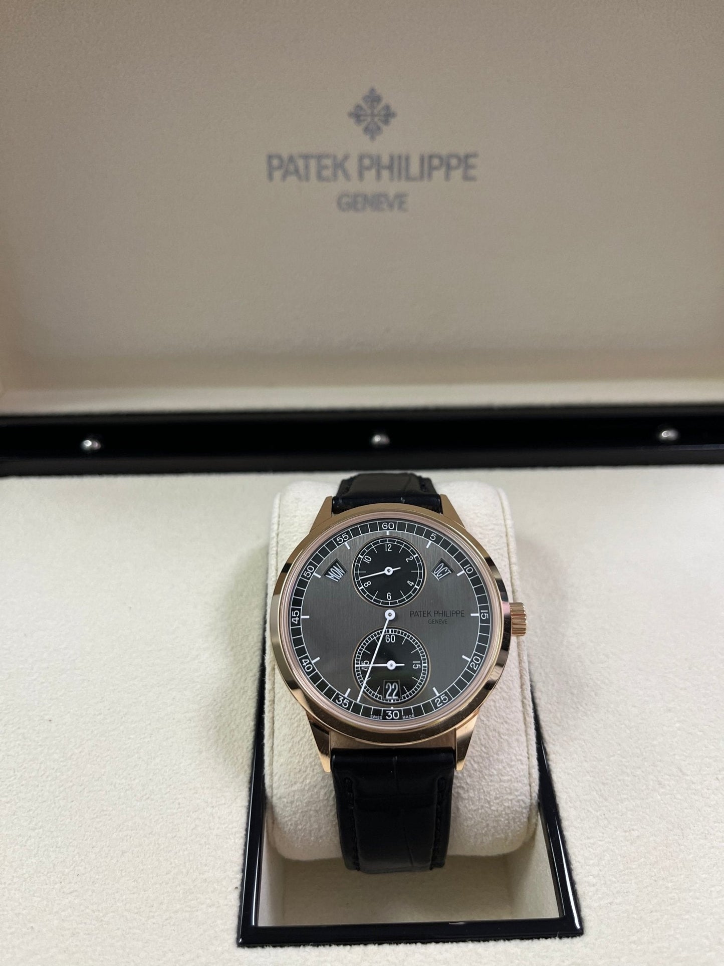 Patek Philippe Annual Calendar Complications (Ref# 5235/50R-001)