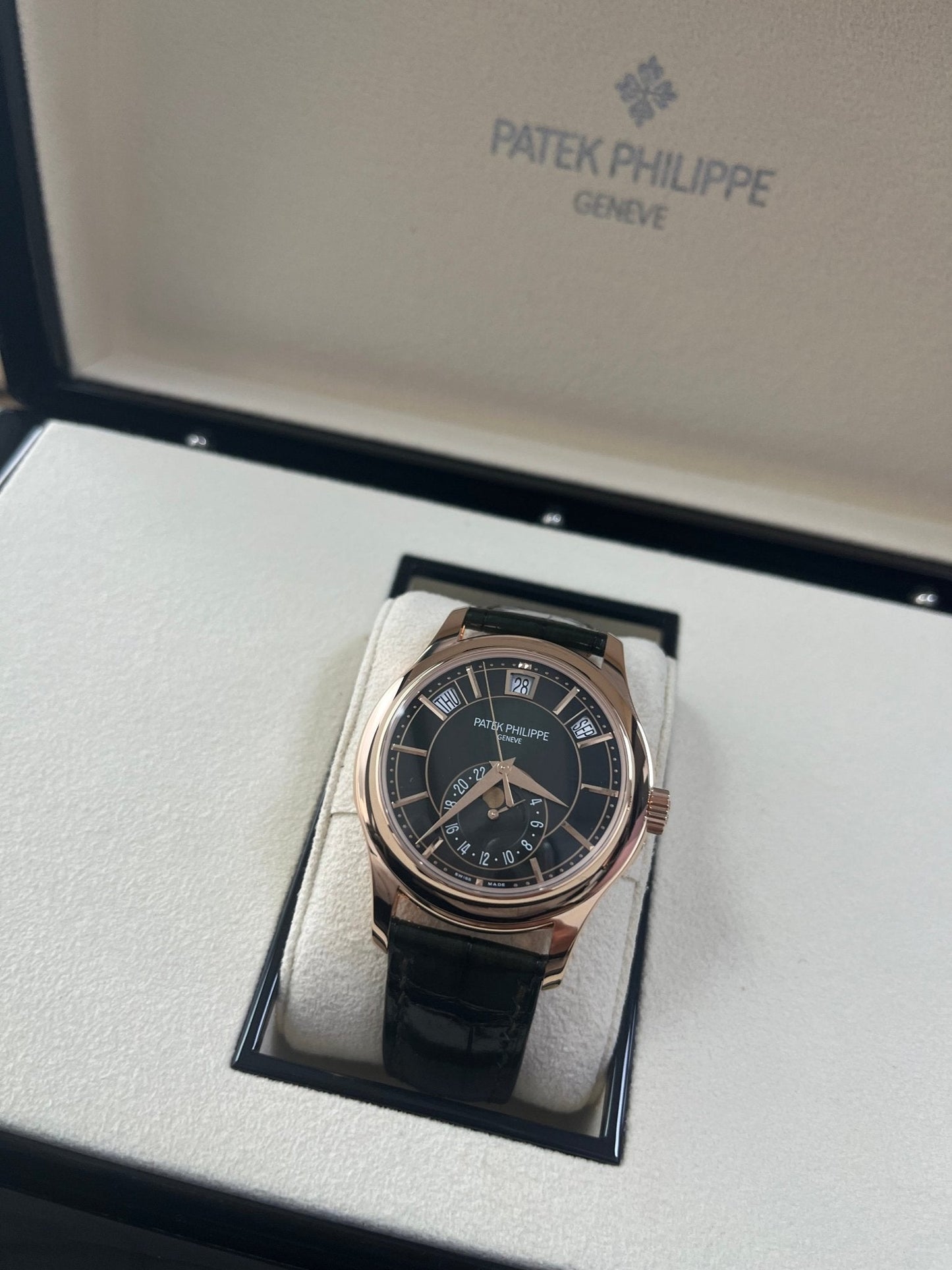 Patek Philippe Annual Calendar Green Dial Annual Calendar 5205R - COMPLICATIONS SELF-WINDING Rose Gold