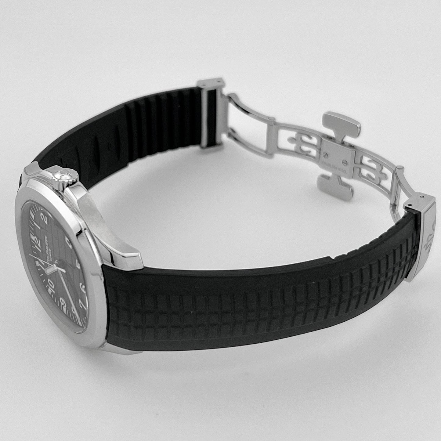 Patek Philippe Aquanaut 5167A-001 Selfwinding Stainless Steel Black Dial (2021)