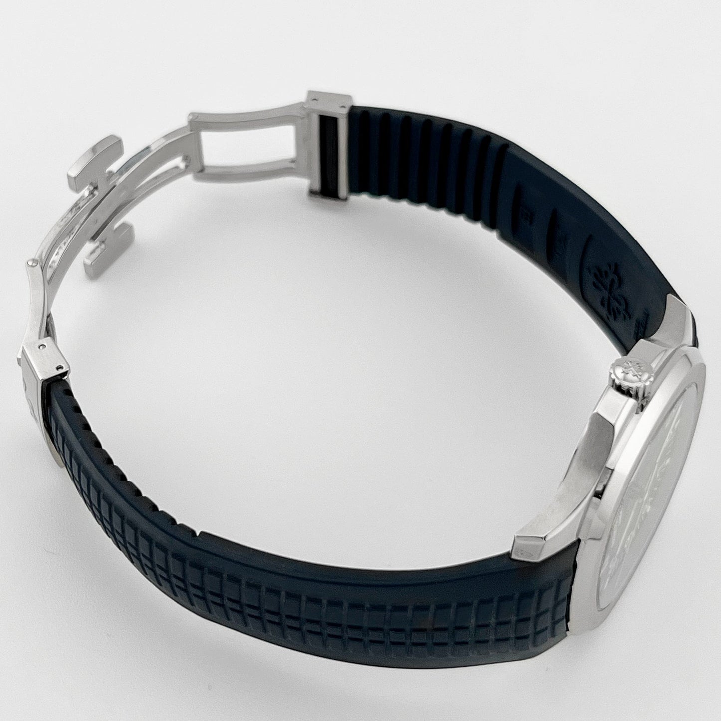 Patek Philippe Aquanaut 5168G-001 White Gold Blue Dial (2019)