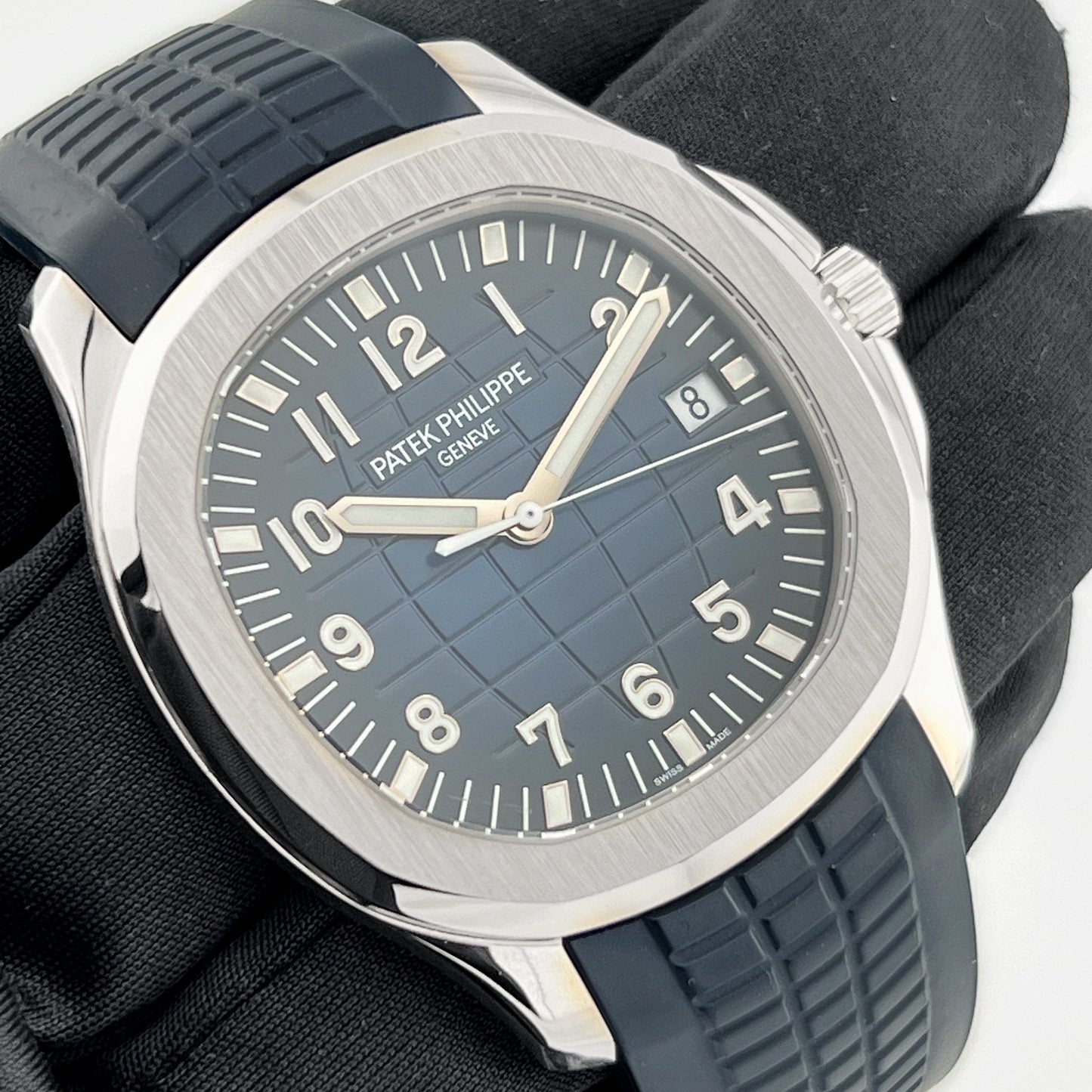 Patek Philippe Aquanaut 5168G-001 White Gold Blue Dial (2019)