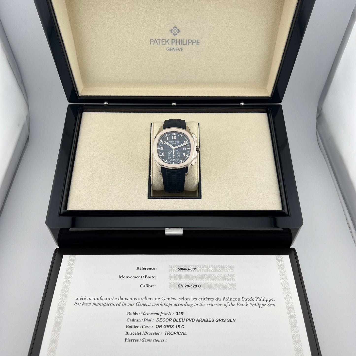 Patek Philippe Aquanaut 5968G-001 White Gold Blue Dial (2022)
