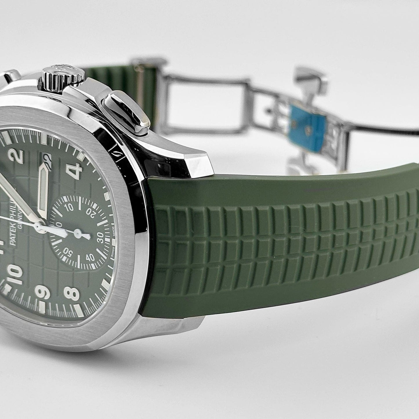 Patek Philippe Aquanaut 5968G-010 Chronograph White Gold Khaki Green Dial (2021)