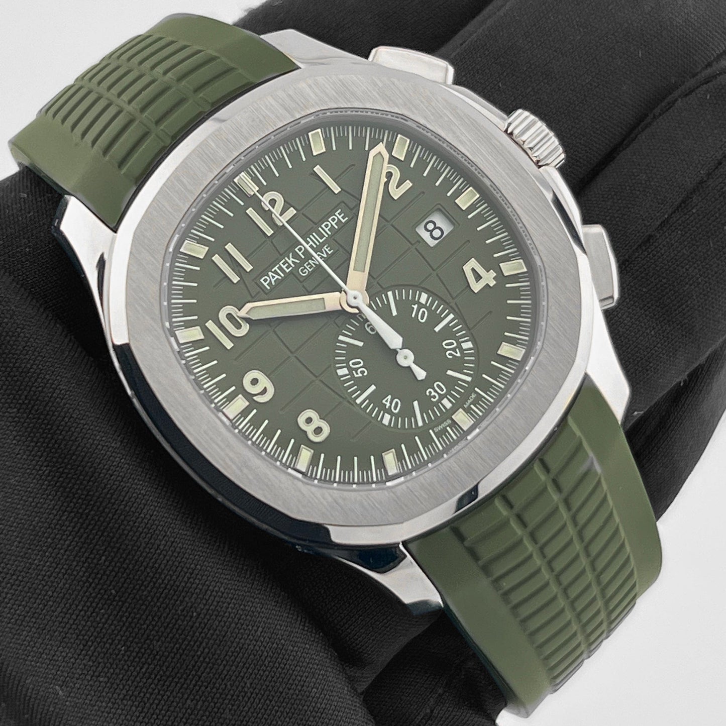 Patek Philippe Aquanaut 5968G-010 Chronograph White Gold Khaki Green Dial (2021)