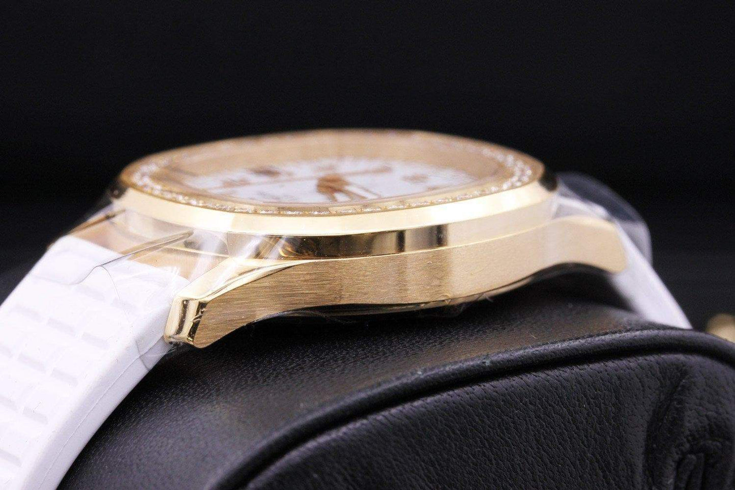 Patek Philippe Aquanaut Luce 35mm 5068R White Dial