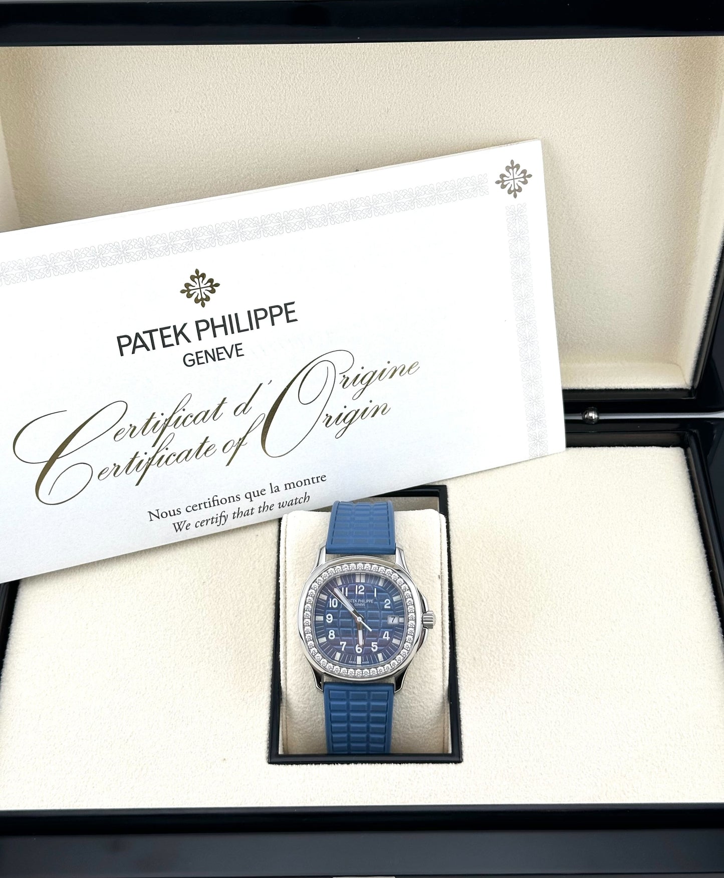 Patek Philippe Aquanaut Luce 5067A-022 'Ladies' Stainless Steel Blue Dial Diamond Bezel