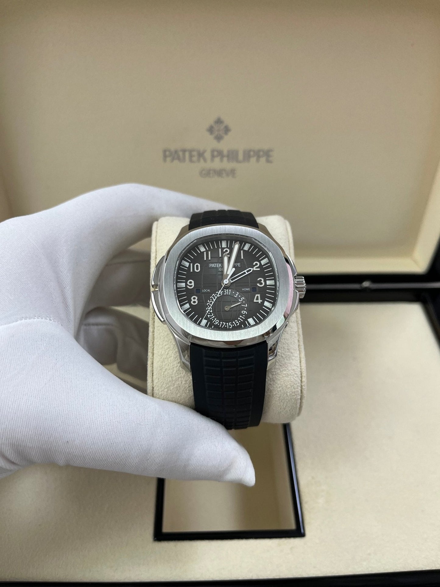 Patek Philippe Aquanaut Stainless Steel/ Dual Time (Ref#5164A-001)