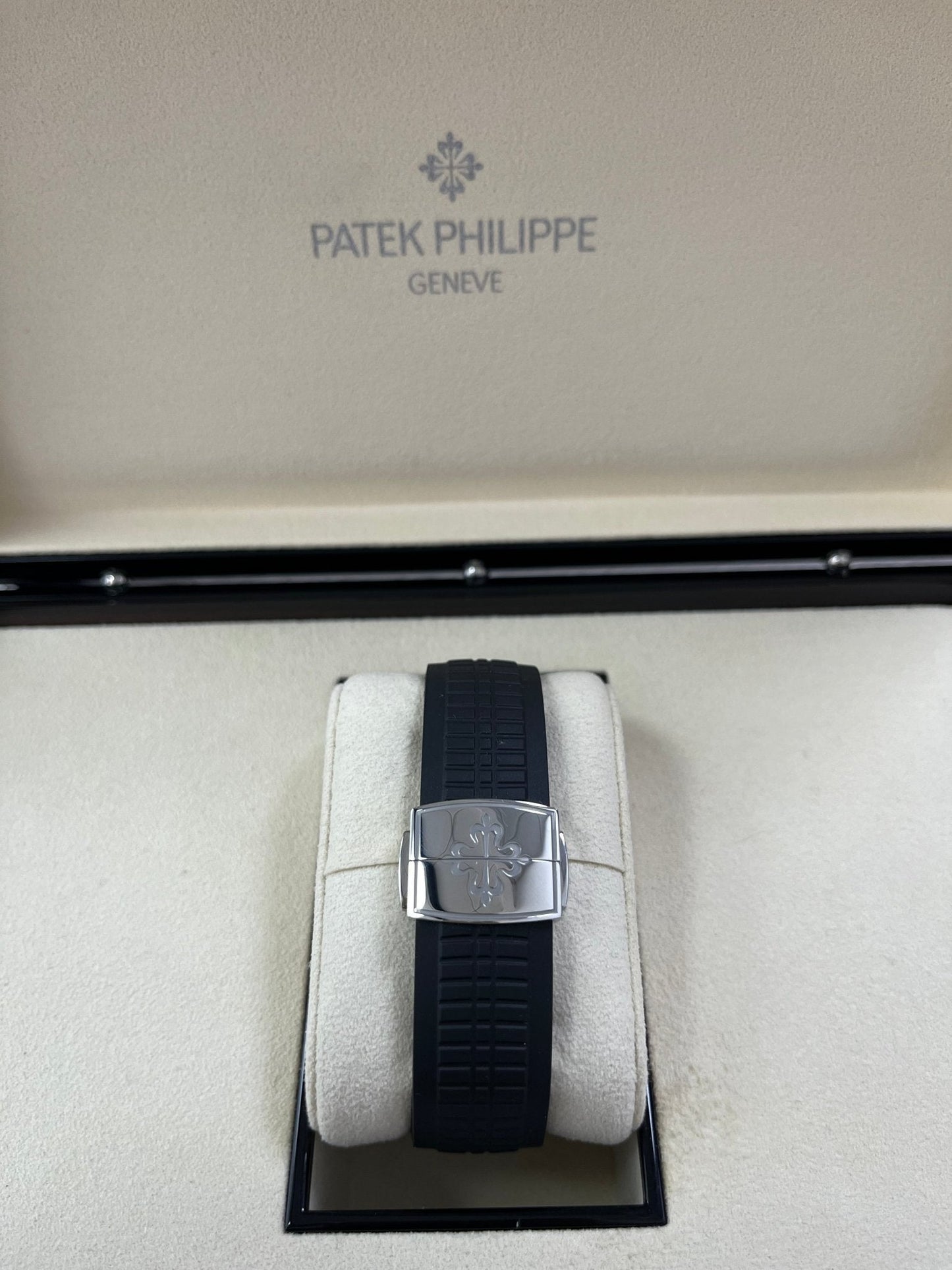 Patek Philippe Aquanaut Stainless Steel/ Dual Time (Ref#5164A-001)