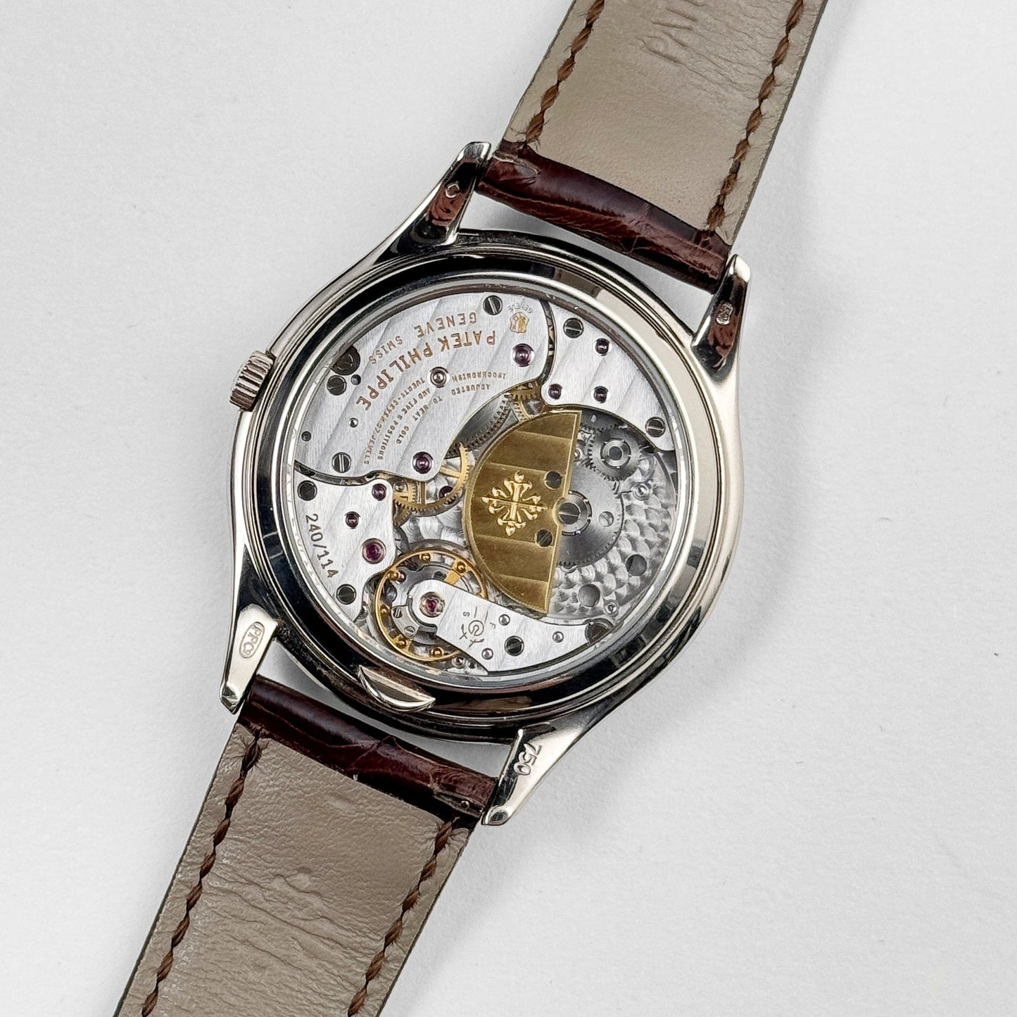 Patek Philippe Calatrava 3940G-011 Perpetual Calendar Moonphase White Gold Opaline Silver Dial