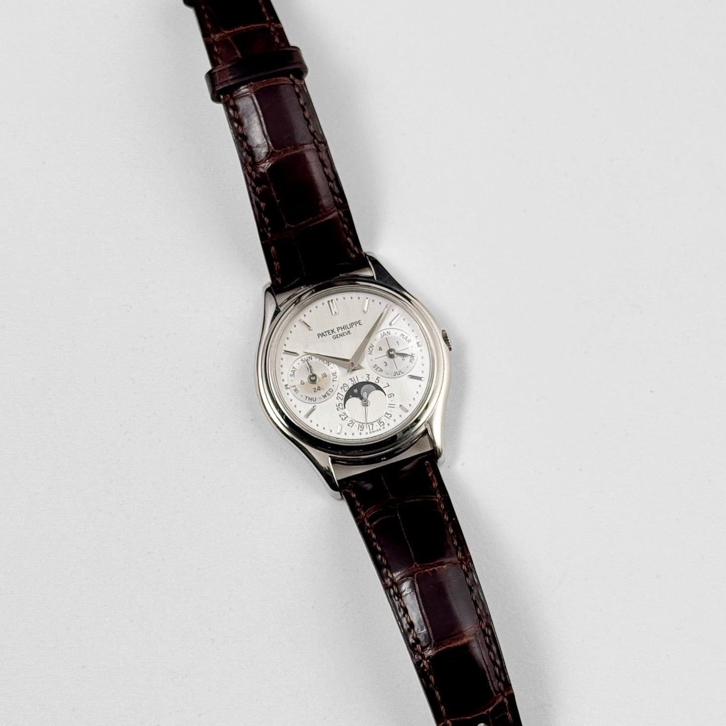 Patek Philippe Calatrava 3940G-011 Perpetual Calendar Moonphase White Gold Opaline Silver Dial