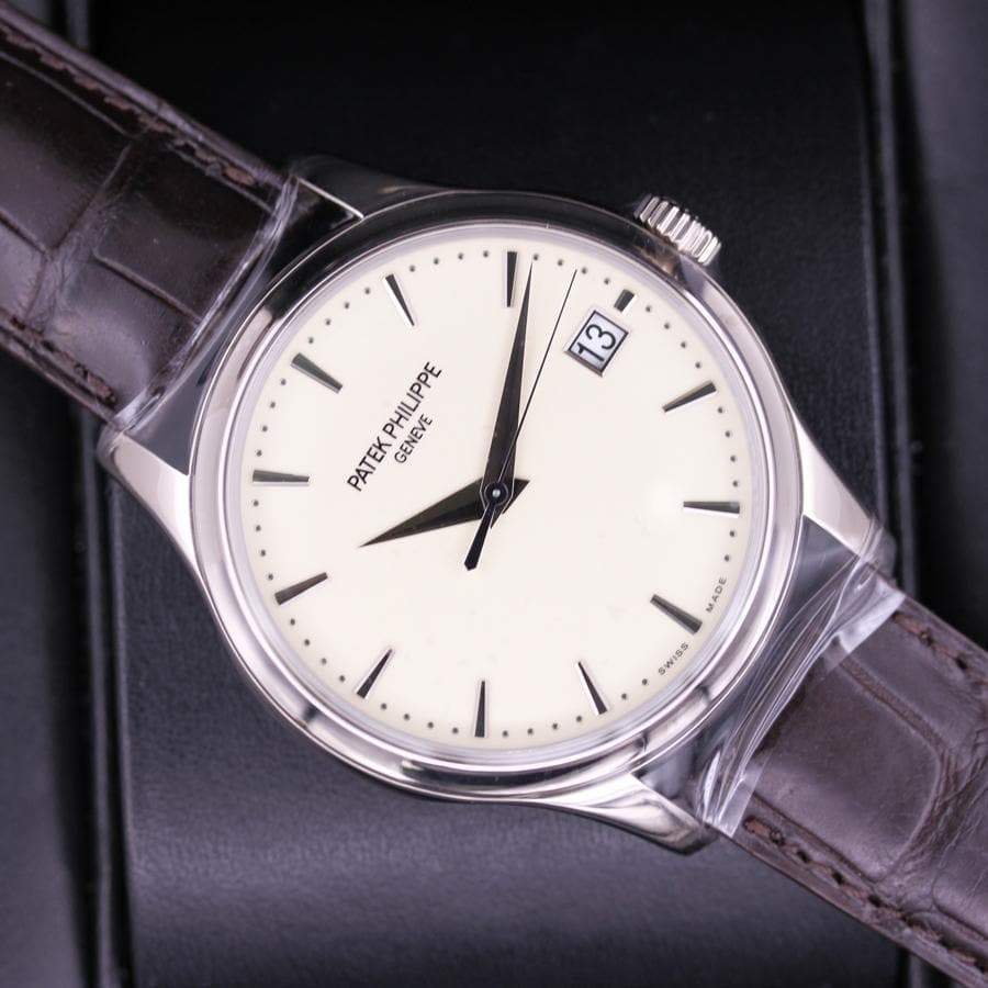 Patek Philippe Calatrava 39mm 5227G Cream White Dial Pre-Owned