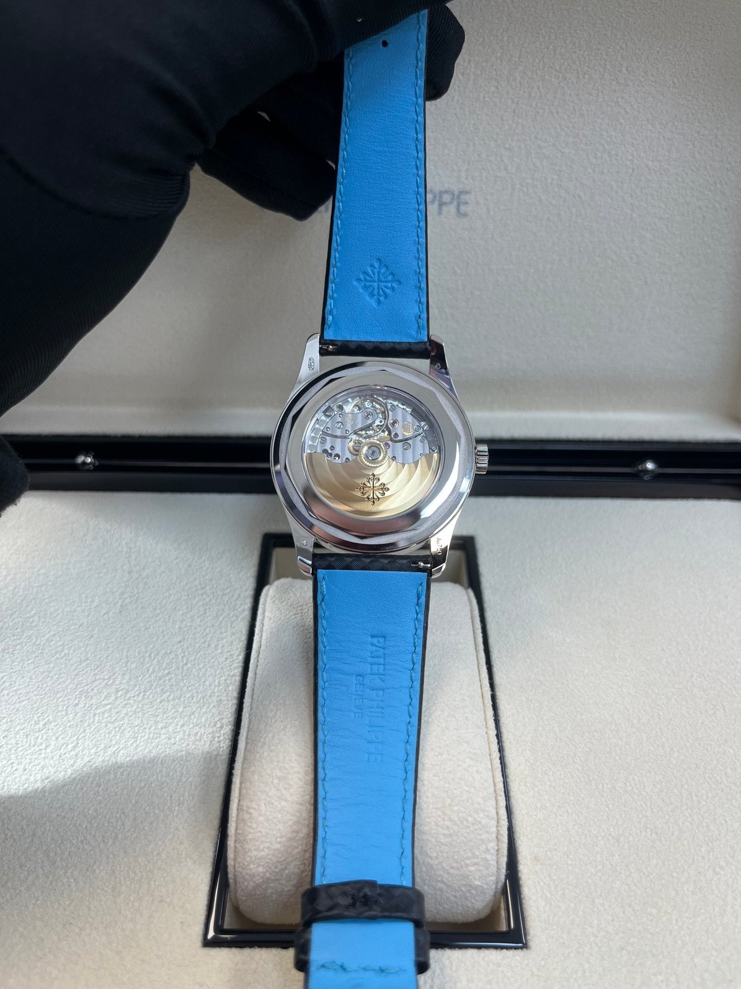 Patek Philippe Calatrava 40mm Blue Date Sweep Seconds (Ref# 6007G-011)