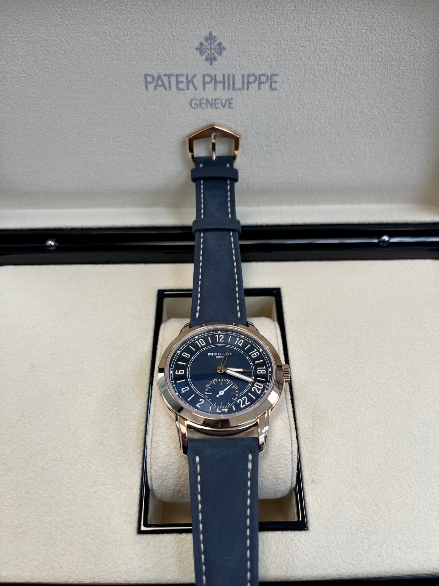 Patek Philippe Calatrava Complications Calatrava Travel Time Automatic Blue Dial Men's Watch 5224r