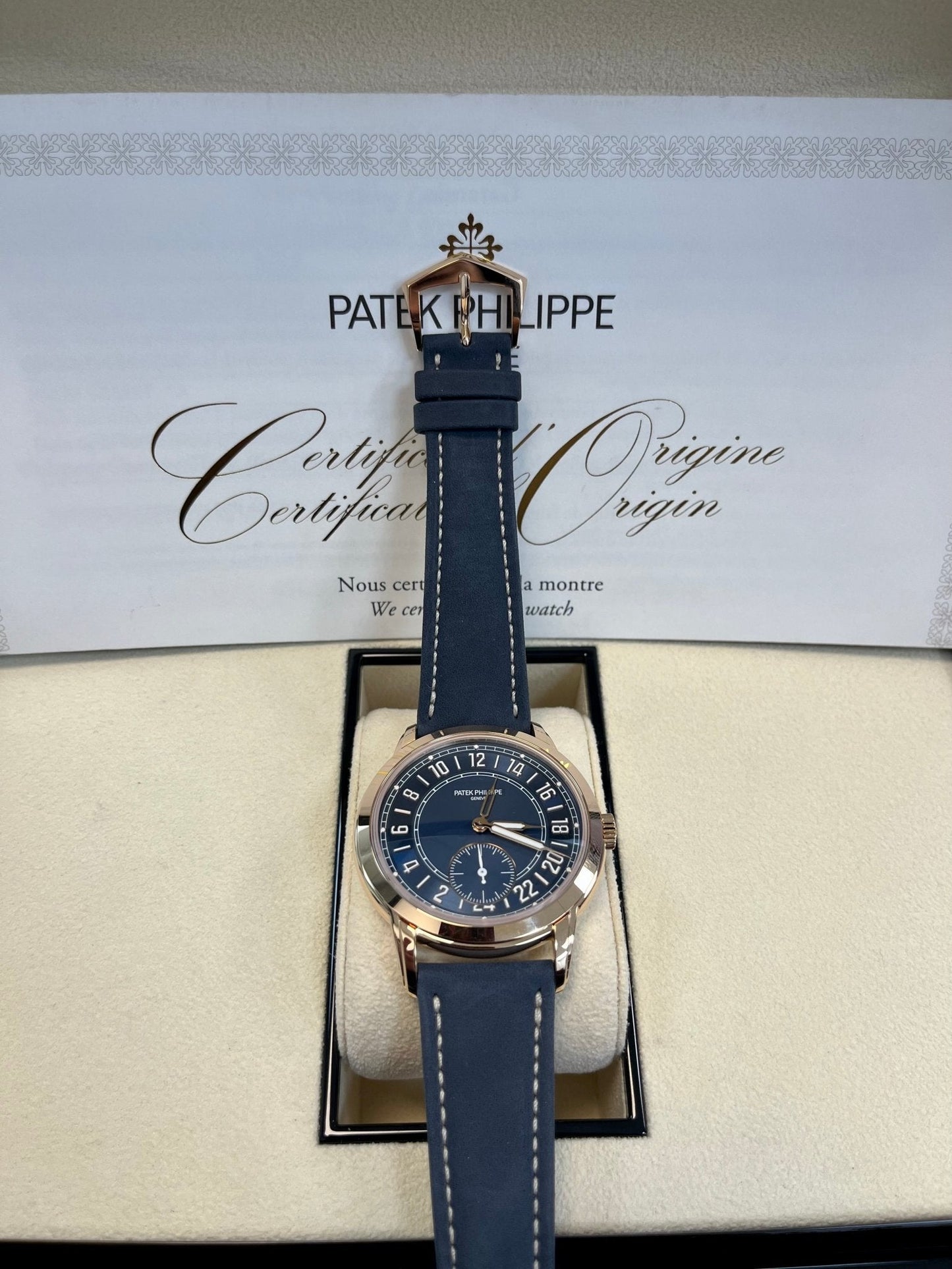 Patek Philippe Calatrava Complications Calatrava Travel Time Automatic Blue Dial Men's Watch 5224r