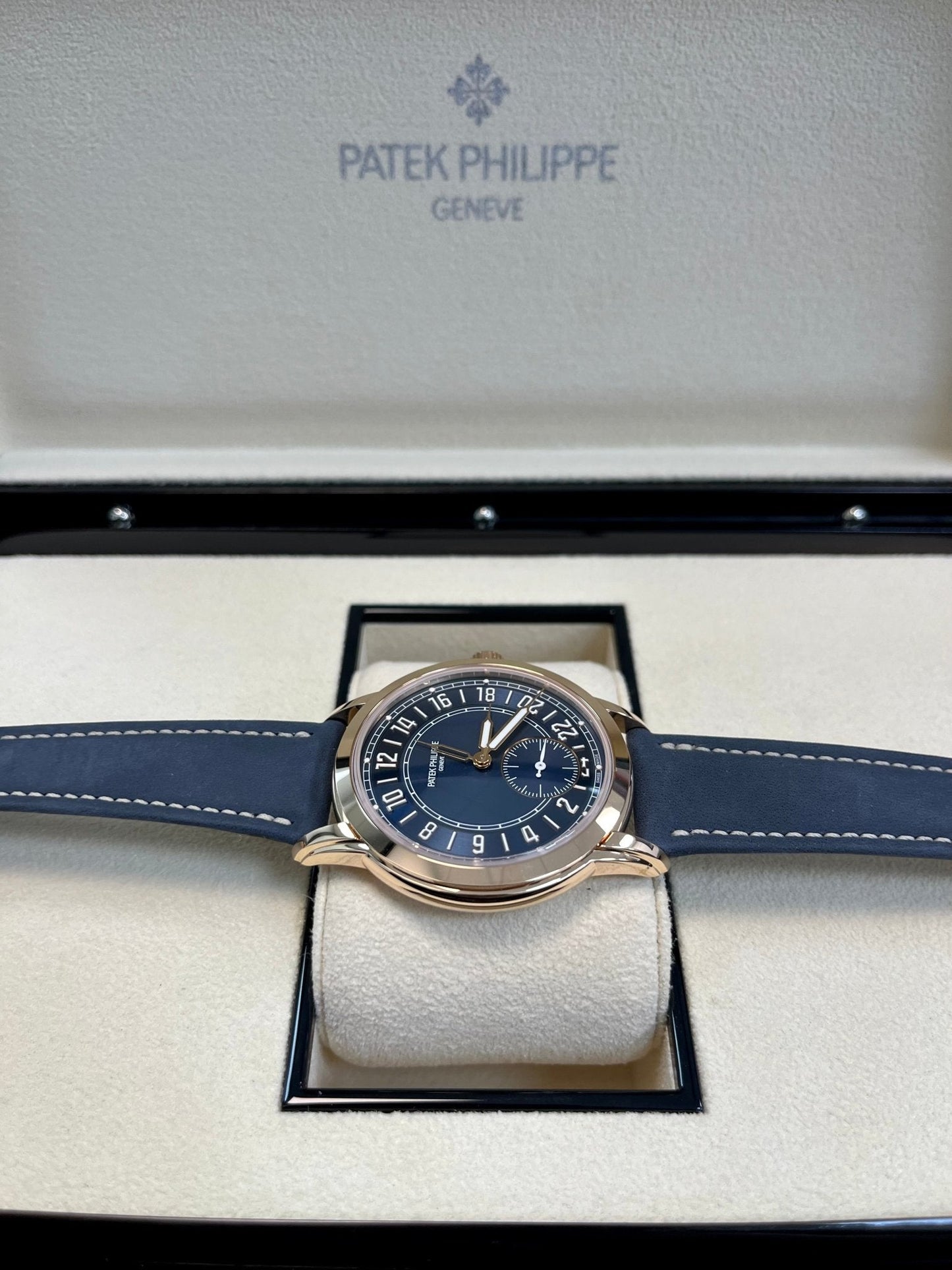 Patek Philippe Calatrava Complications Calatrava Travel Time Automatic Blue Dial Men's Watch 5224r
