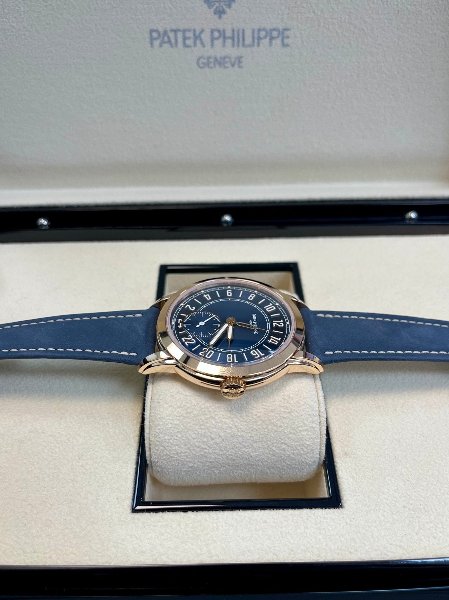Patek Philippe Calatrava Complications Calatrava Travel Time Automatic Blue Dial Men's Watch 5224r