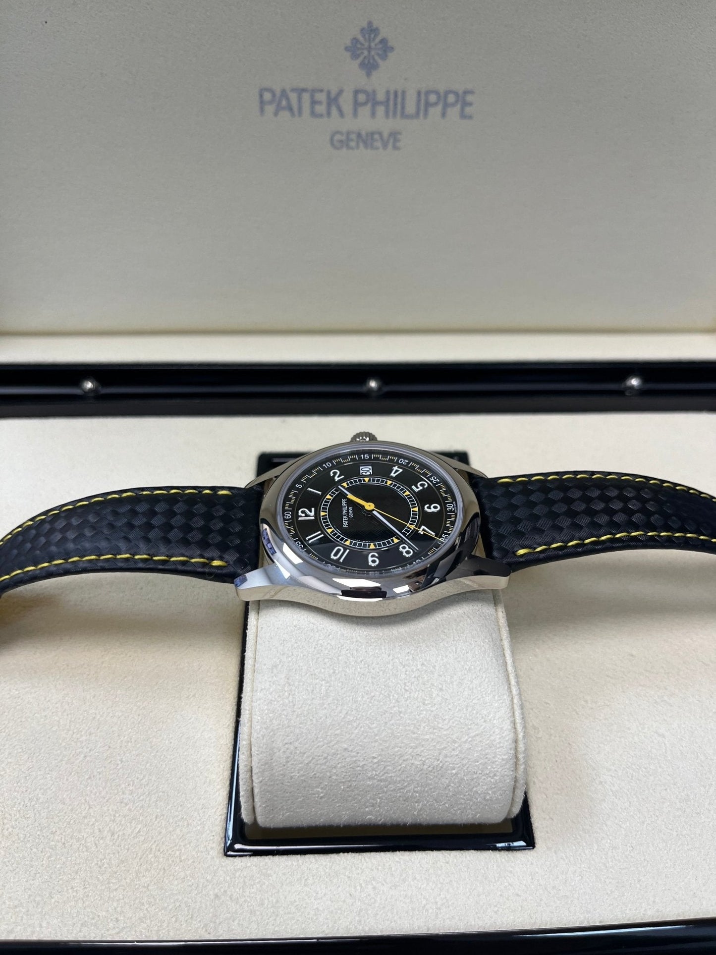 Patek Philippe Calatrava Date Sweep Seconds (Ref# 6007G-001)