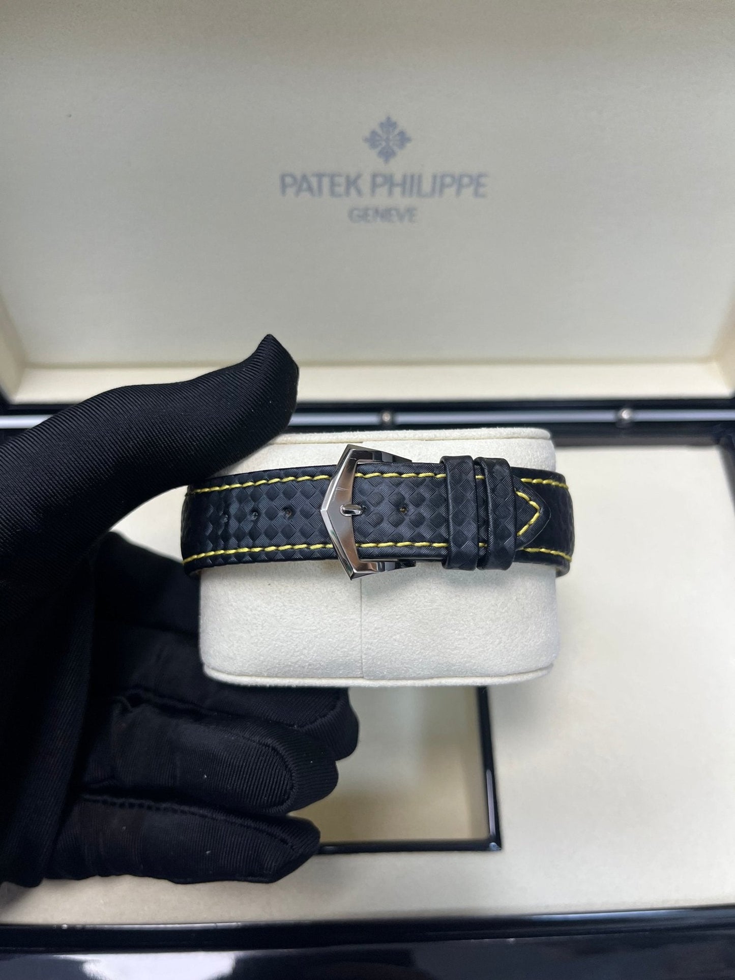Patek Philippe Calatrava Date Sweep Seconds (Ref# 6007G-001)